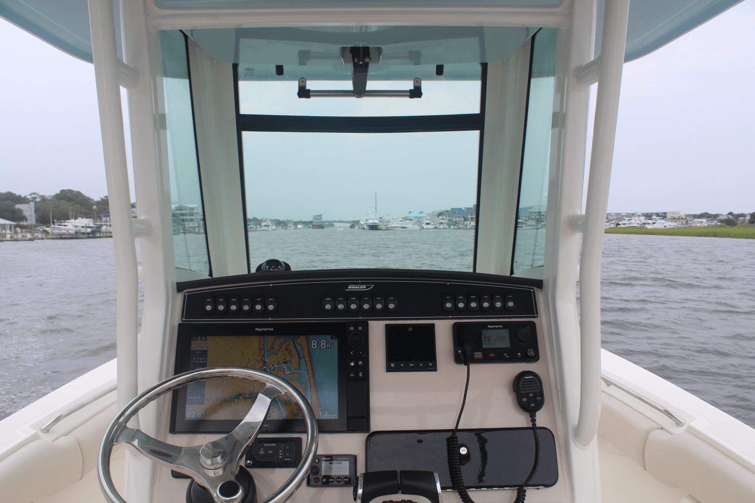 2020 Boston Whaler 250 OUTRAGE Image Thumbnail #13