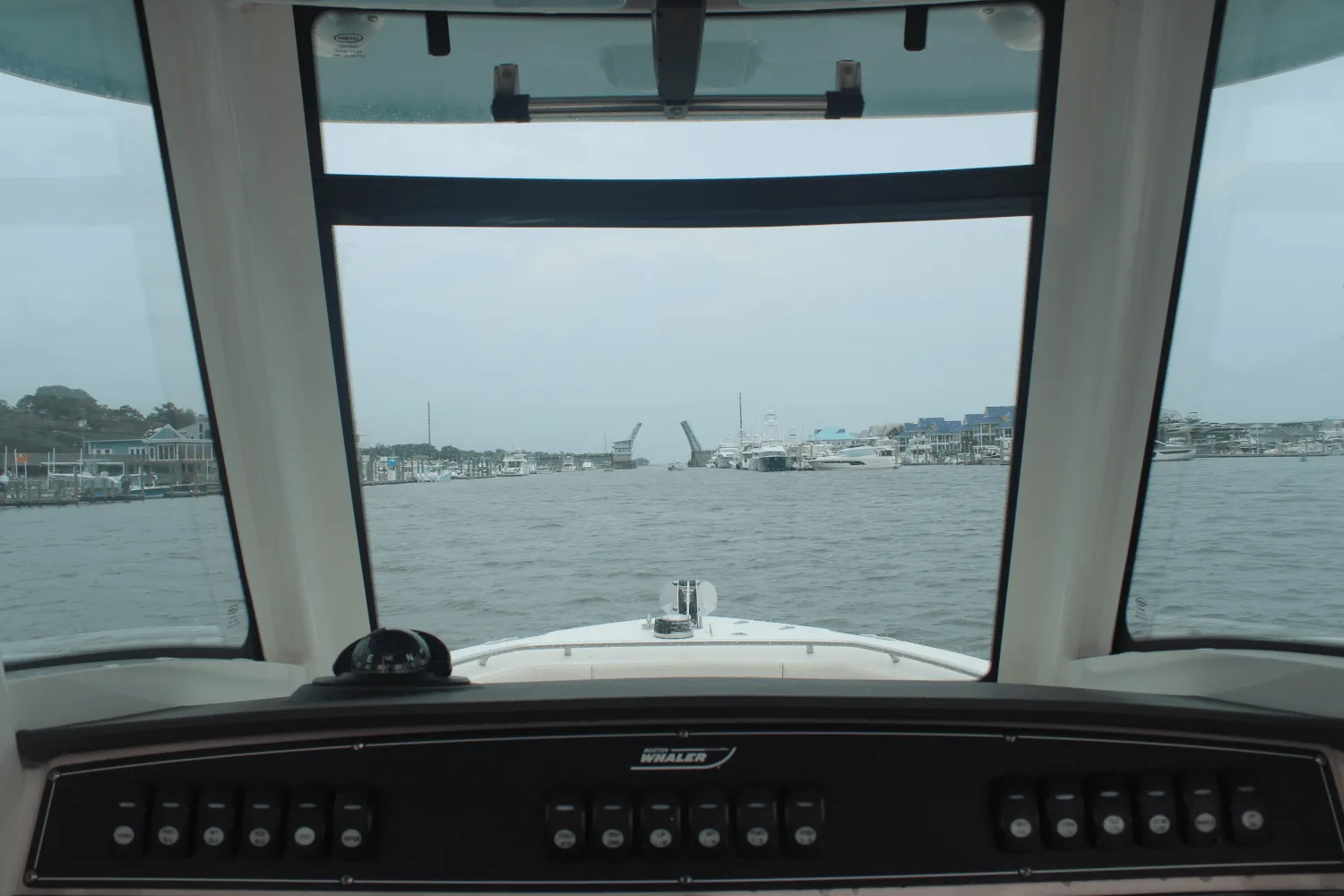 2020 Boston Whaler 250 OUTRAGE Image Thumbnail #23