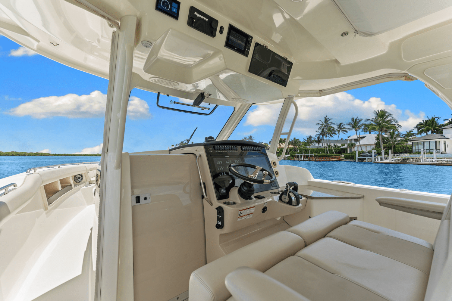 2021 Boston Whaler 350 REALM Image Thumbnail #26