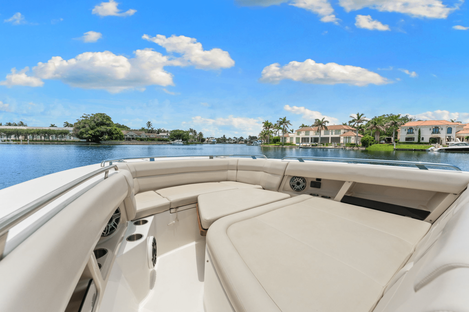 2021 Boston Whaler 350 REALM Image Thumbnail #20
