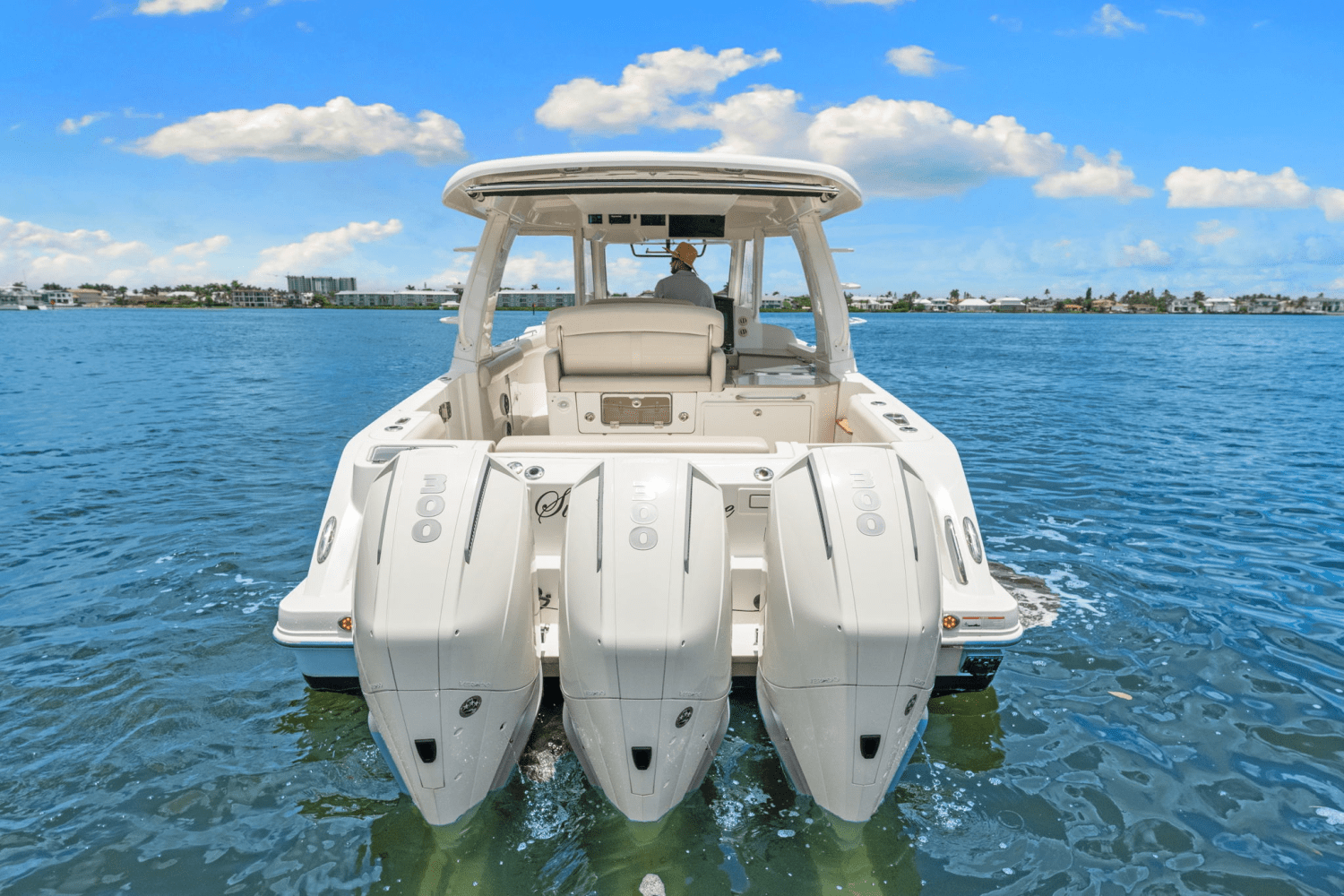 2021 Boston Whaler 350 REALM Image Thumbnail #18