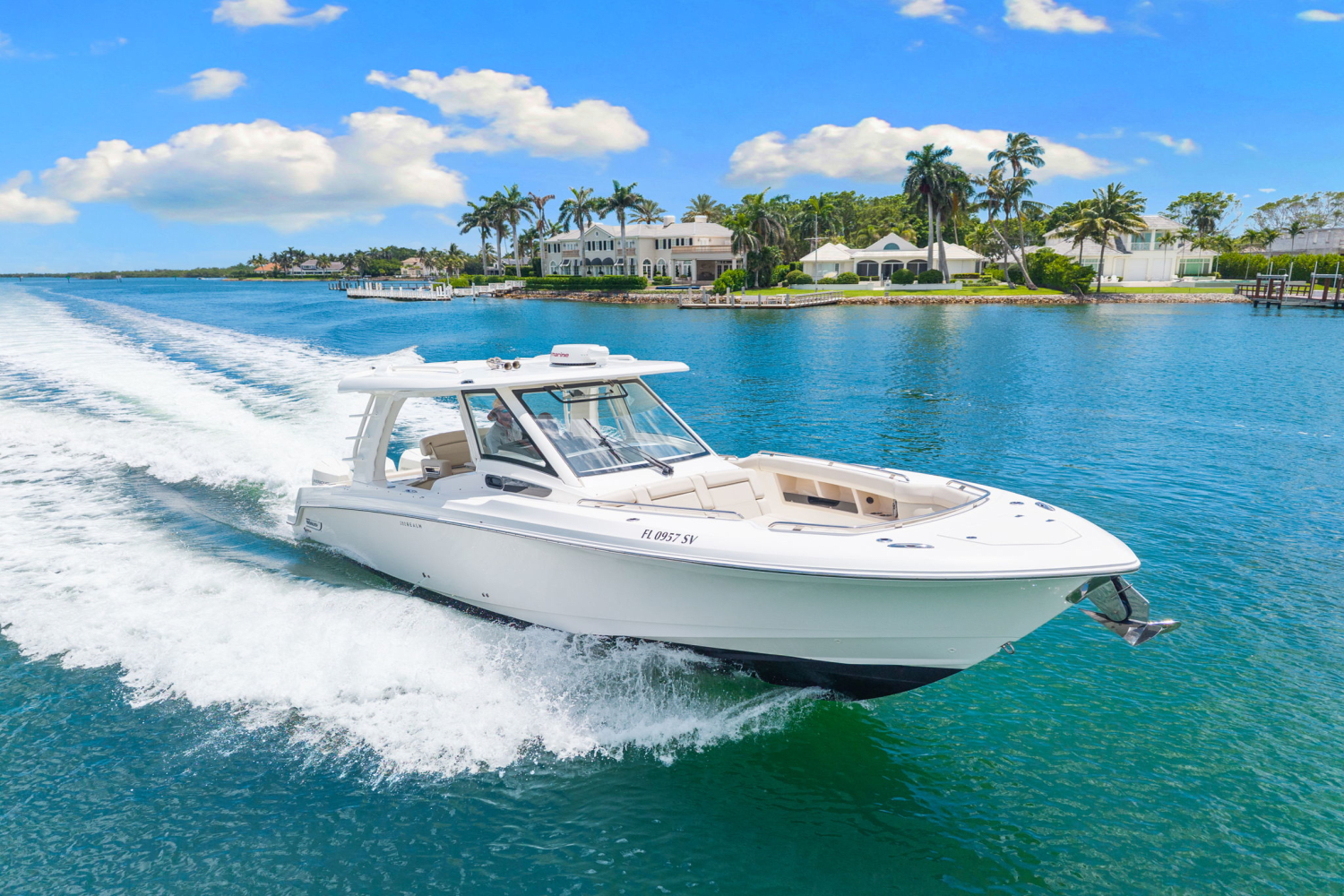 2021 Boston Whaler 350 REALM Image Thumbnail #2