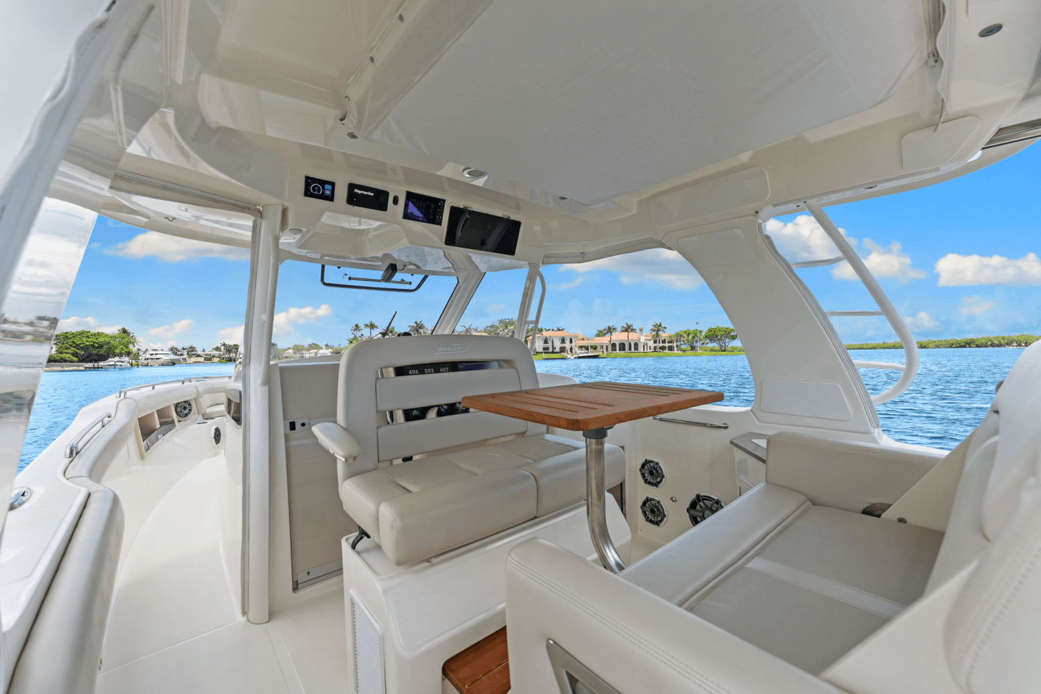 2021 Boston Whaler 350 REALM Image Thumbnail #35