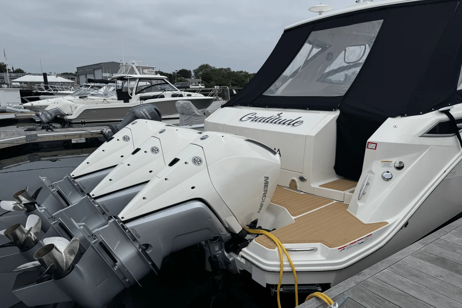 2023 Sea Ray 320 SUNDANCER OUTBOARD Image Thumbnail #5