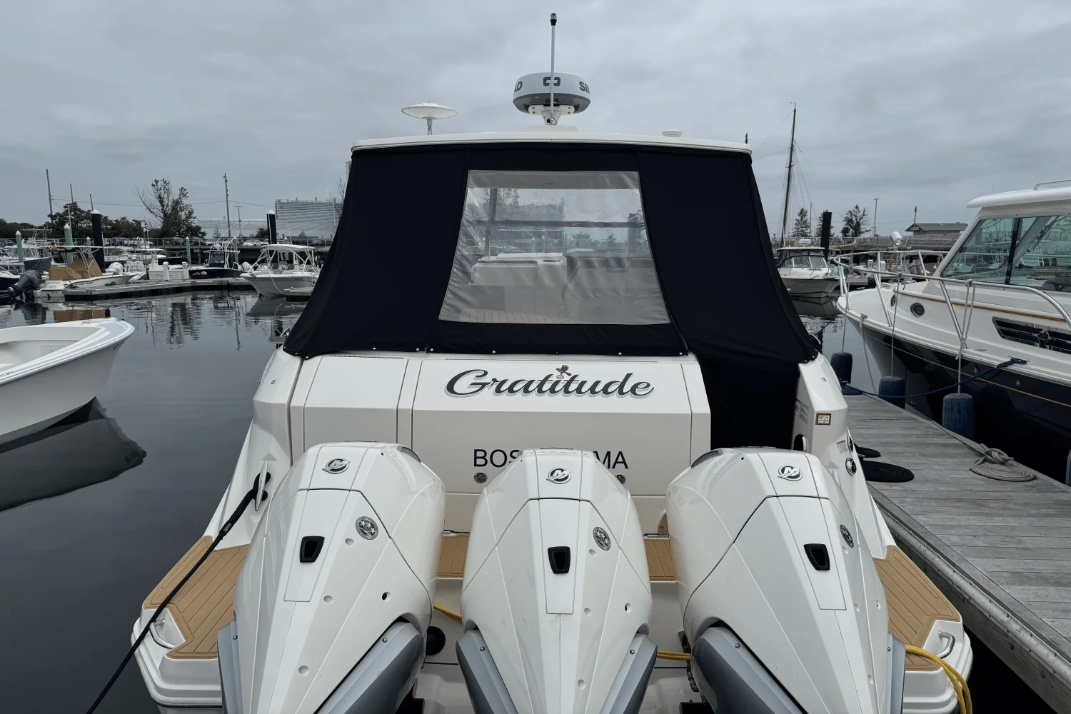 2023 Sea Ray 320 SUNDANCER OUTBOARD Image Thumbnail #1