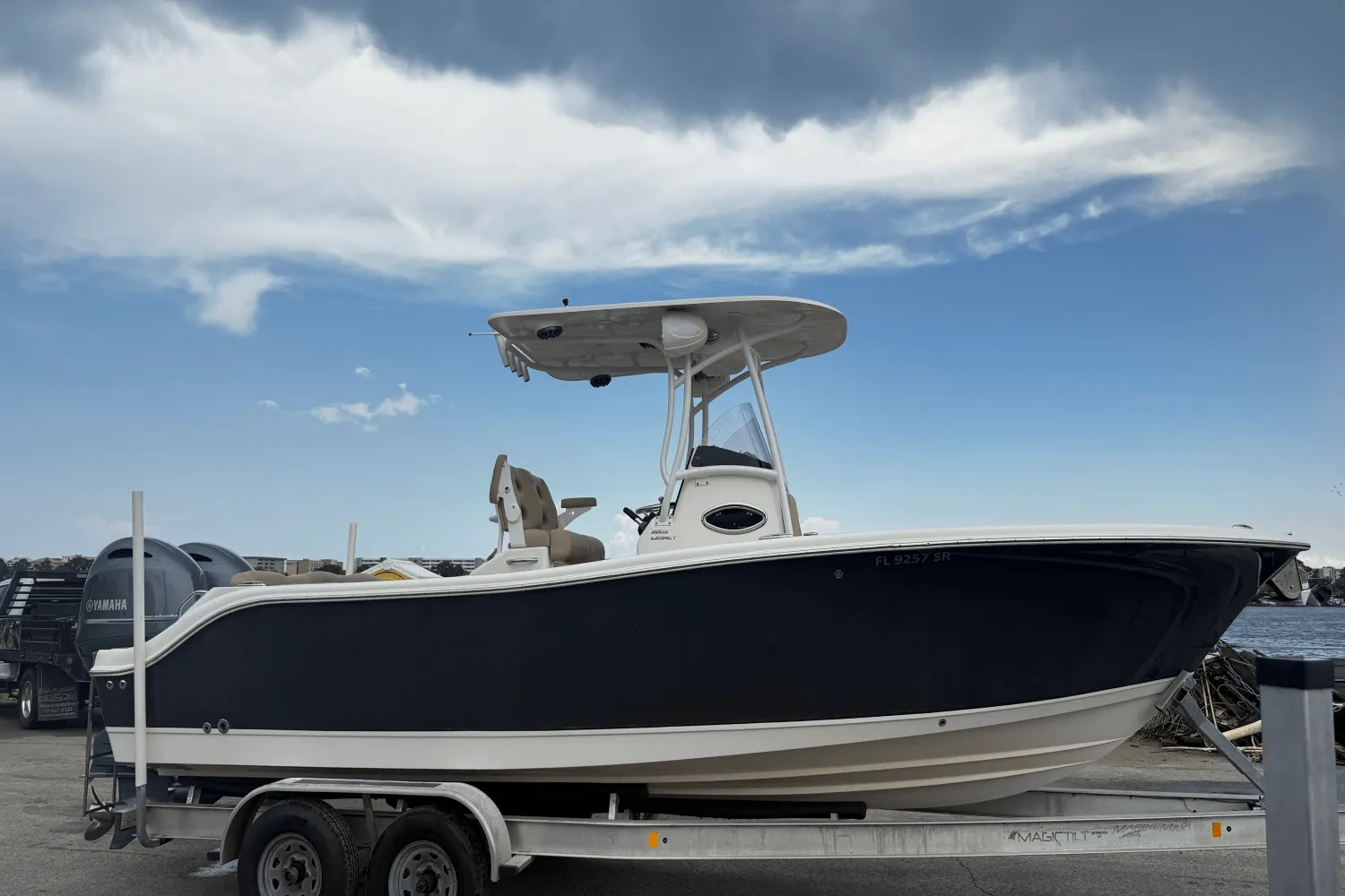 2019 NauticStar 2602 LEGACY Image Thumbnail #0