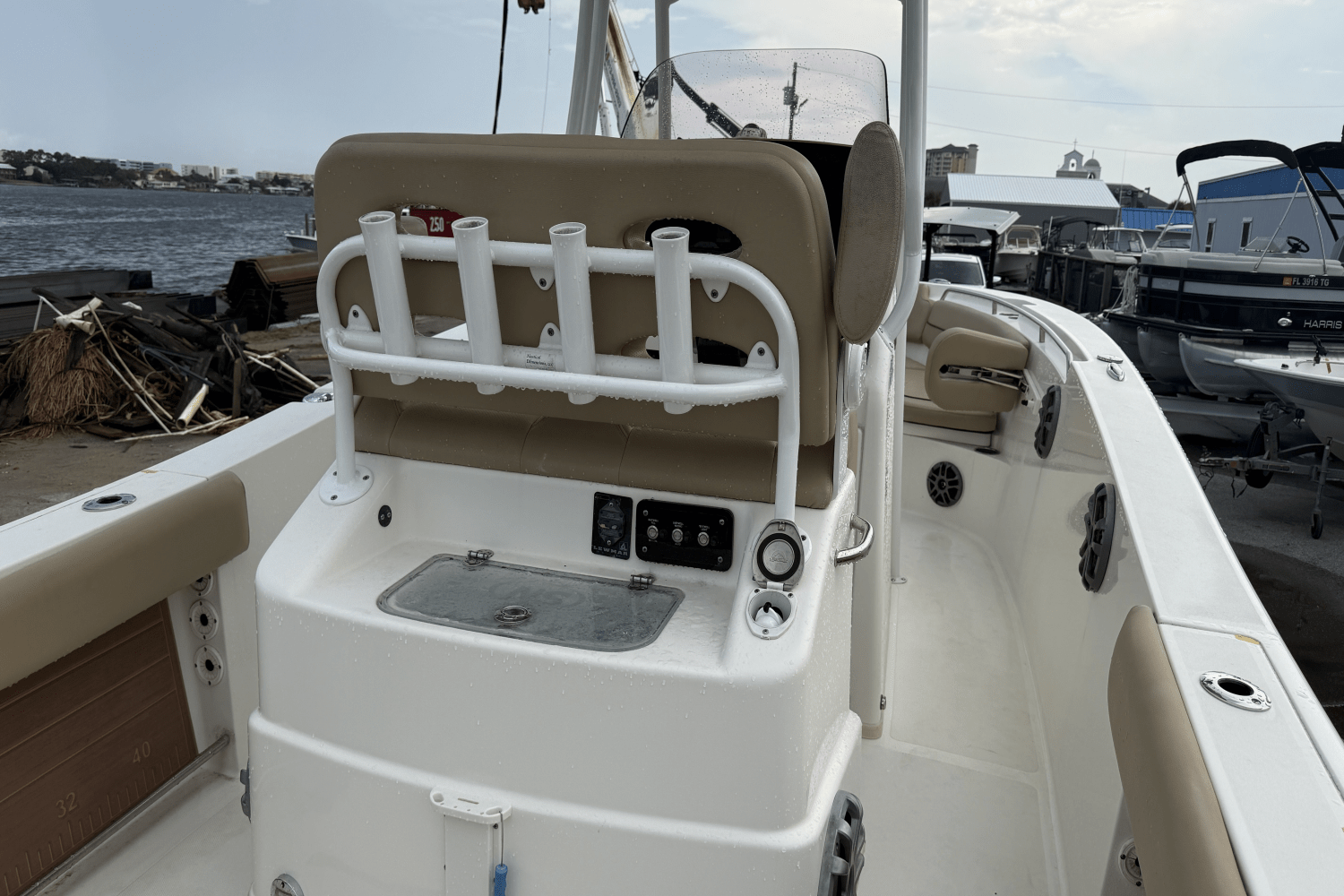 2019 NauticStar 2602 LEGACY Image Thumbnail #14