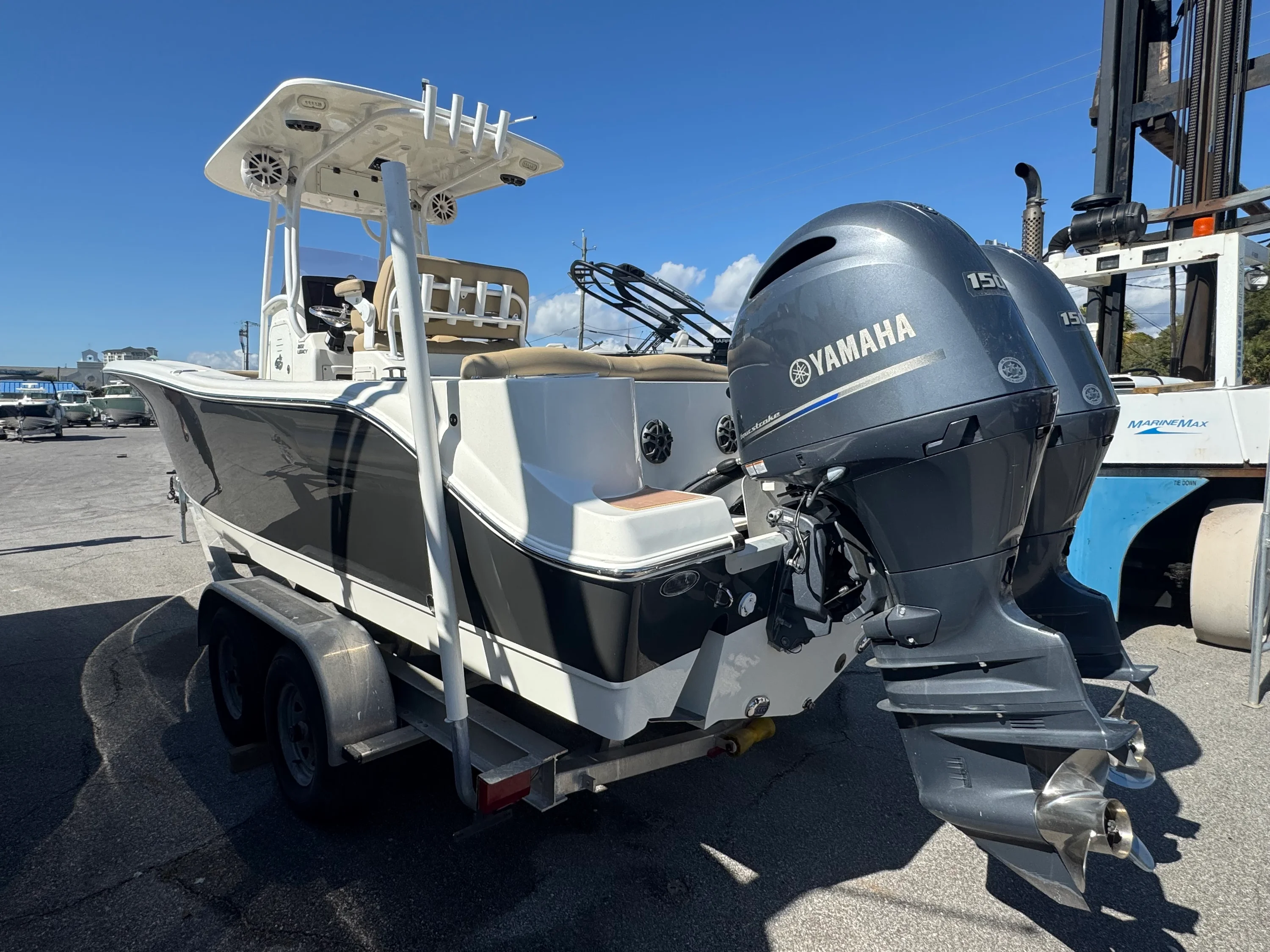 2019 NauticStar 2602 LEGACY Image Thumbnail #8