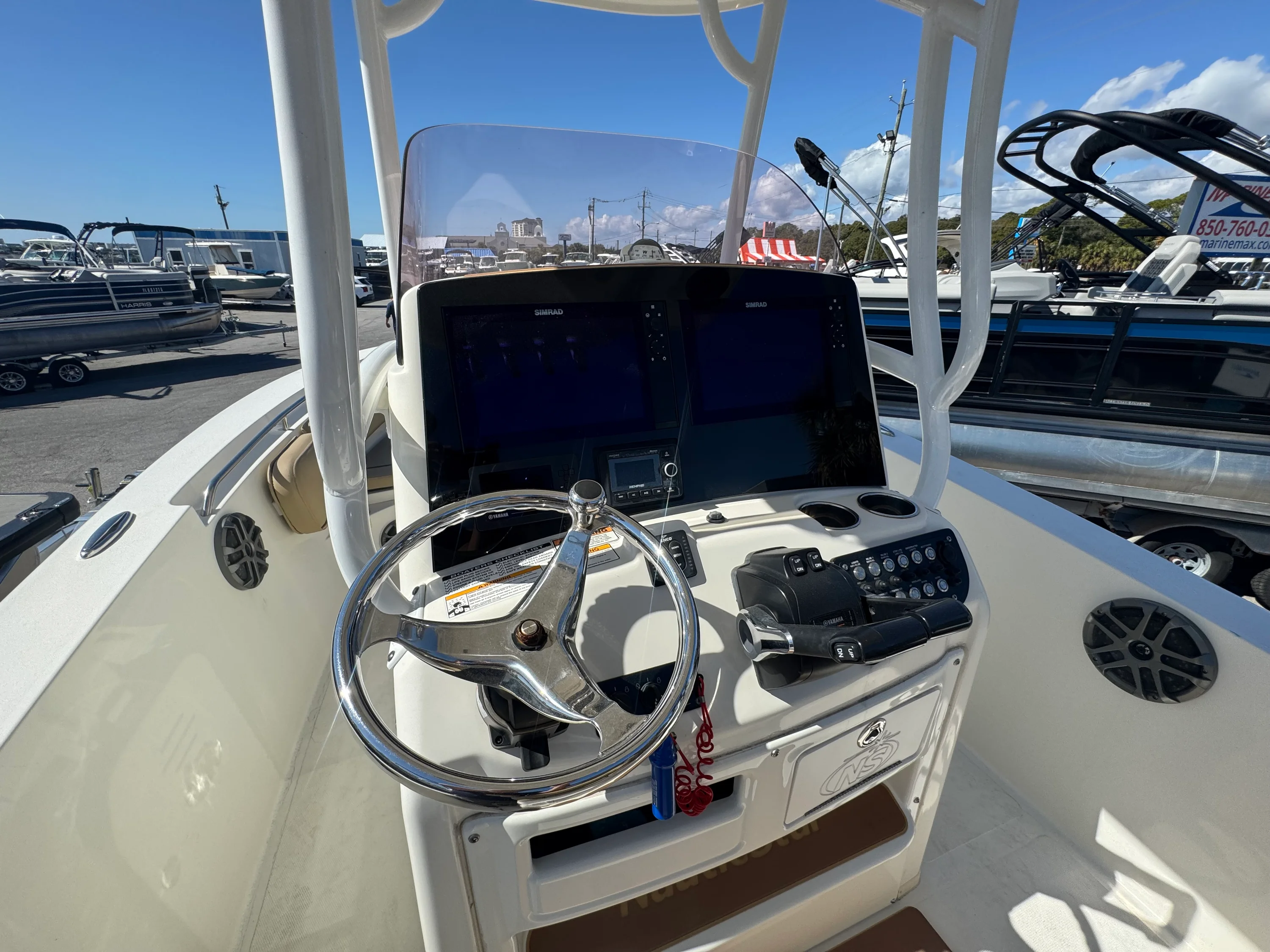 2019 NauticStar 2602 LEGACY Image Thumbnail #9
