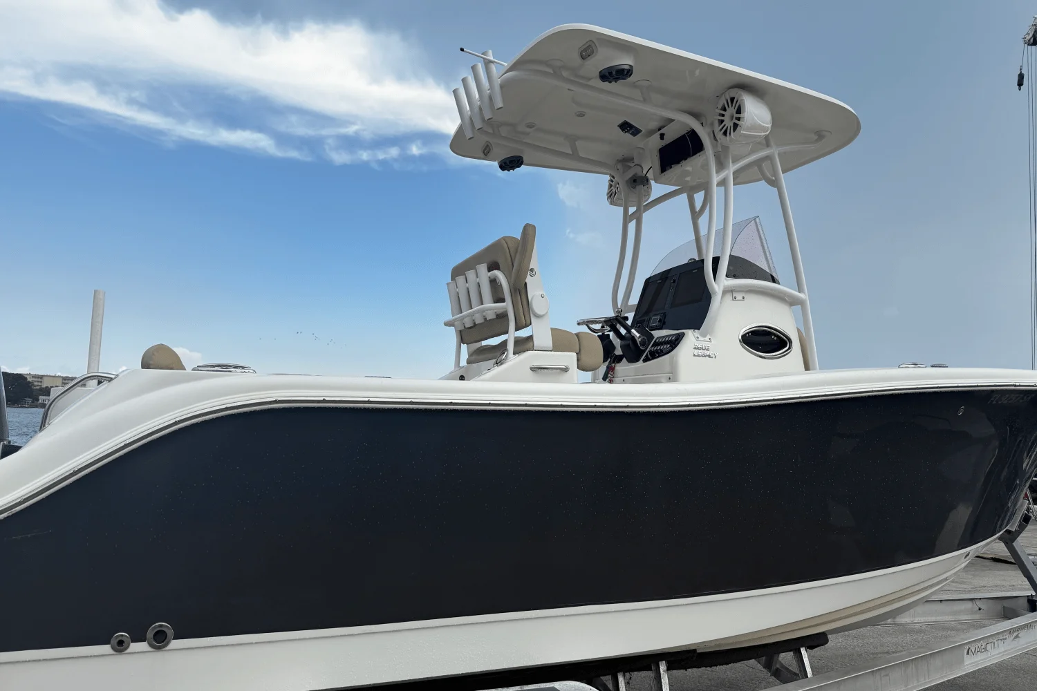 2019 NauticStar 2602 LEGACY Image Thumbnail #1