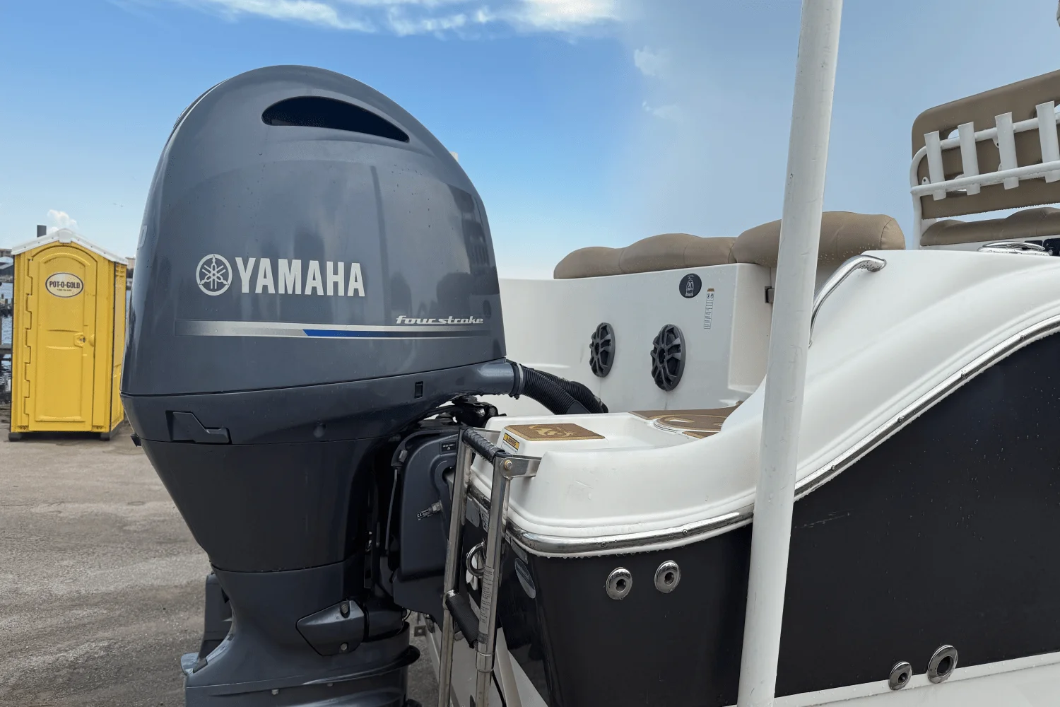 2019 NauticStar 2602 LEGACY Image Thumbnail #2