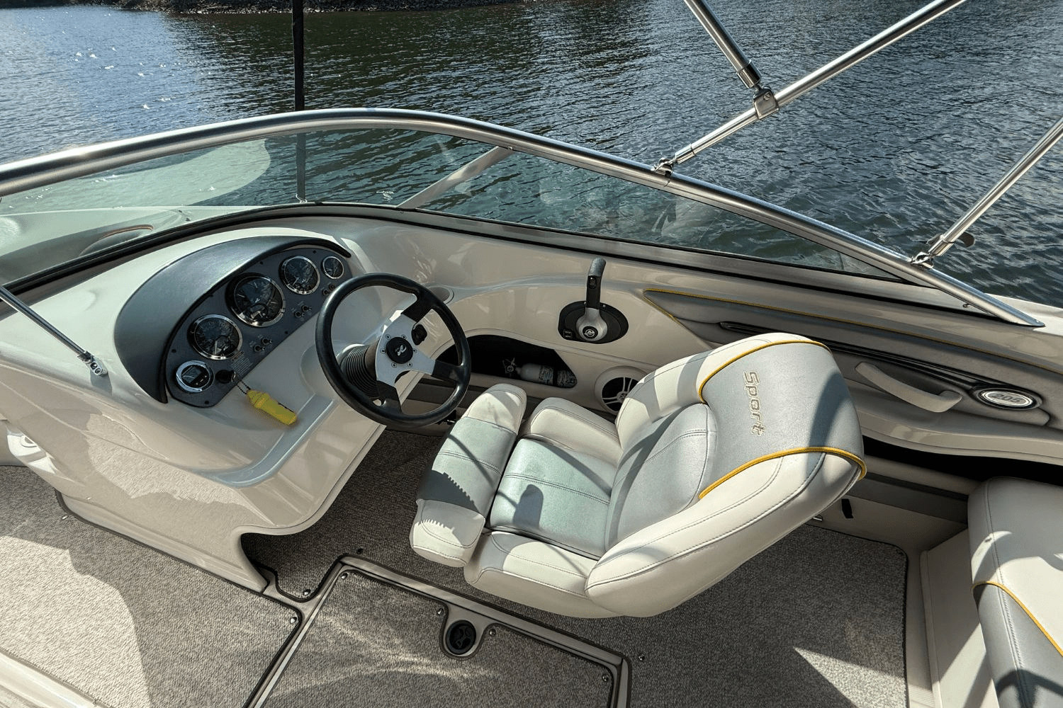2008 Sea Ray 205 Sport Image Thumbnail #16