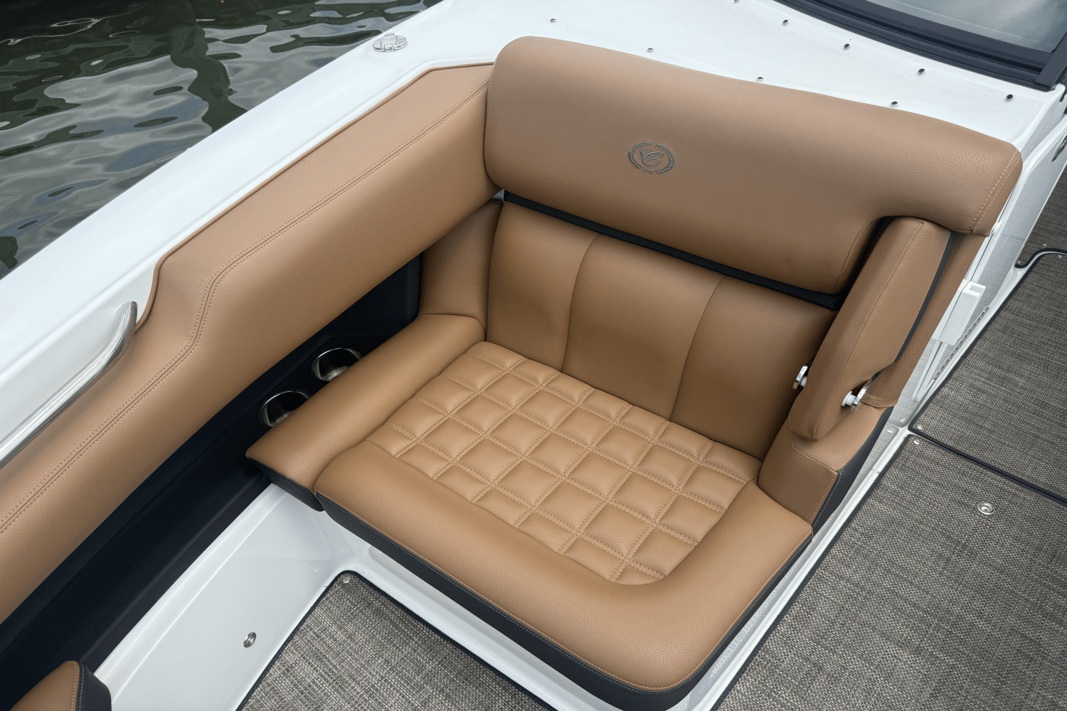2023 Cobalt 30SC Outboard Image Thumbnail #25