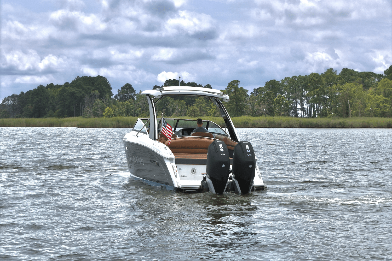 2023 Cobalt 30SC Outboard Image Thumbnail #3