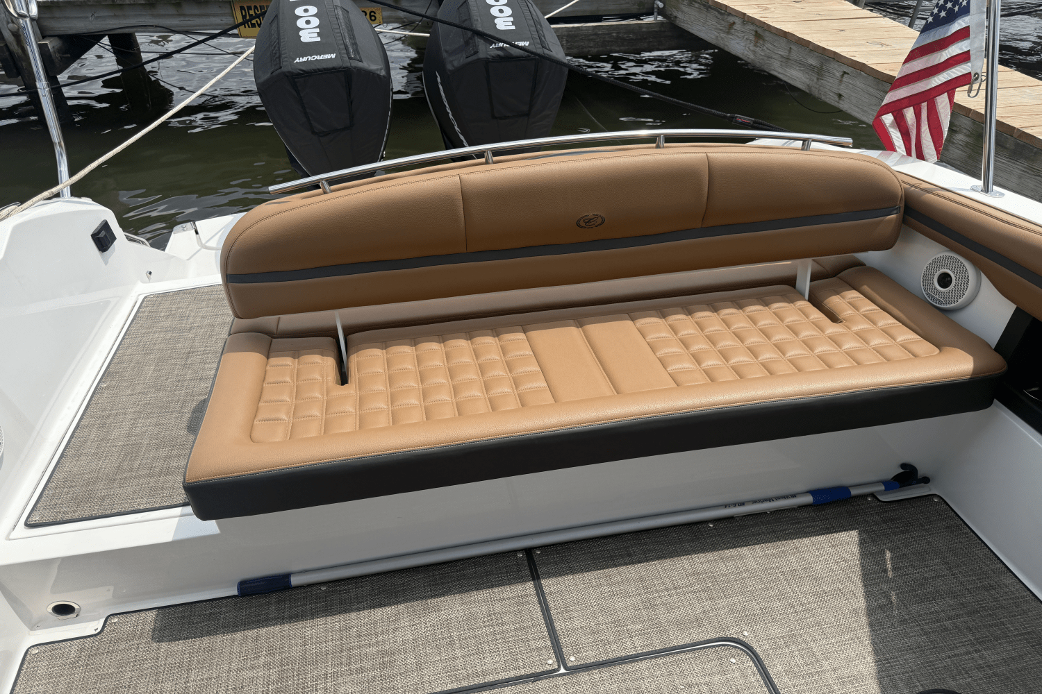 2023 Cobalt 30SC Outboard Image Thumbnail #14