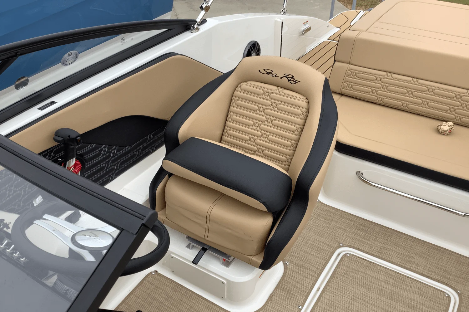 2025 Sea Ray SPX 190 Image Thumbnail #24