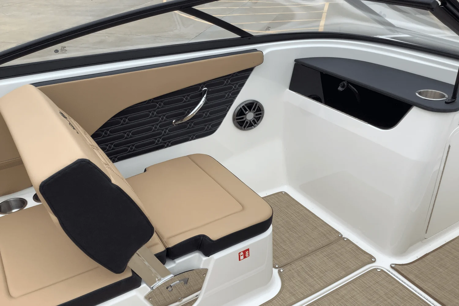 2025 Sea Ray SPX 190 Image Thumbnail #14