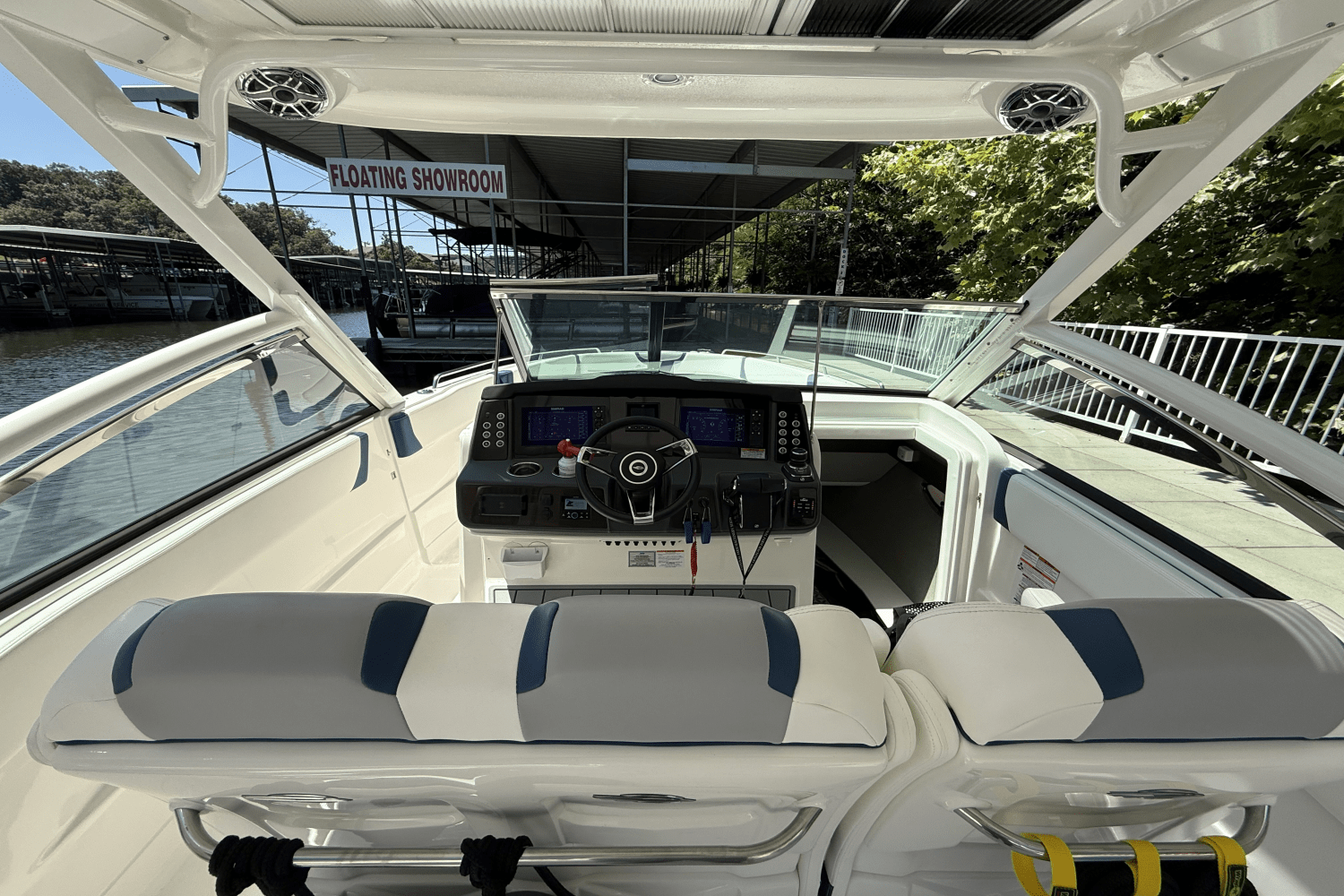 2024 Chaparral 300 OSX Image Thumbnail #16