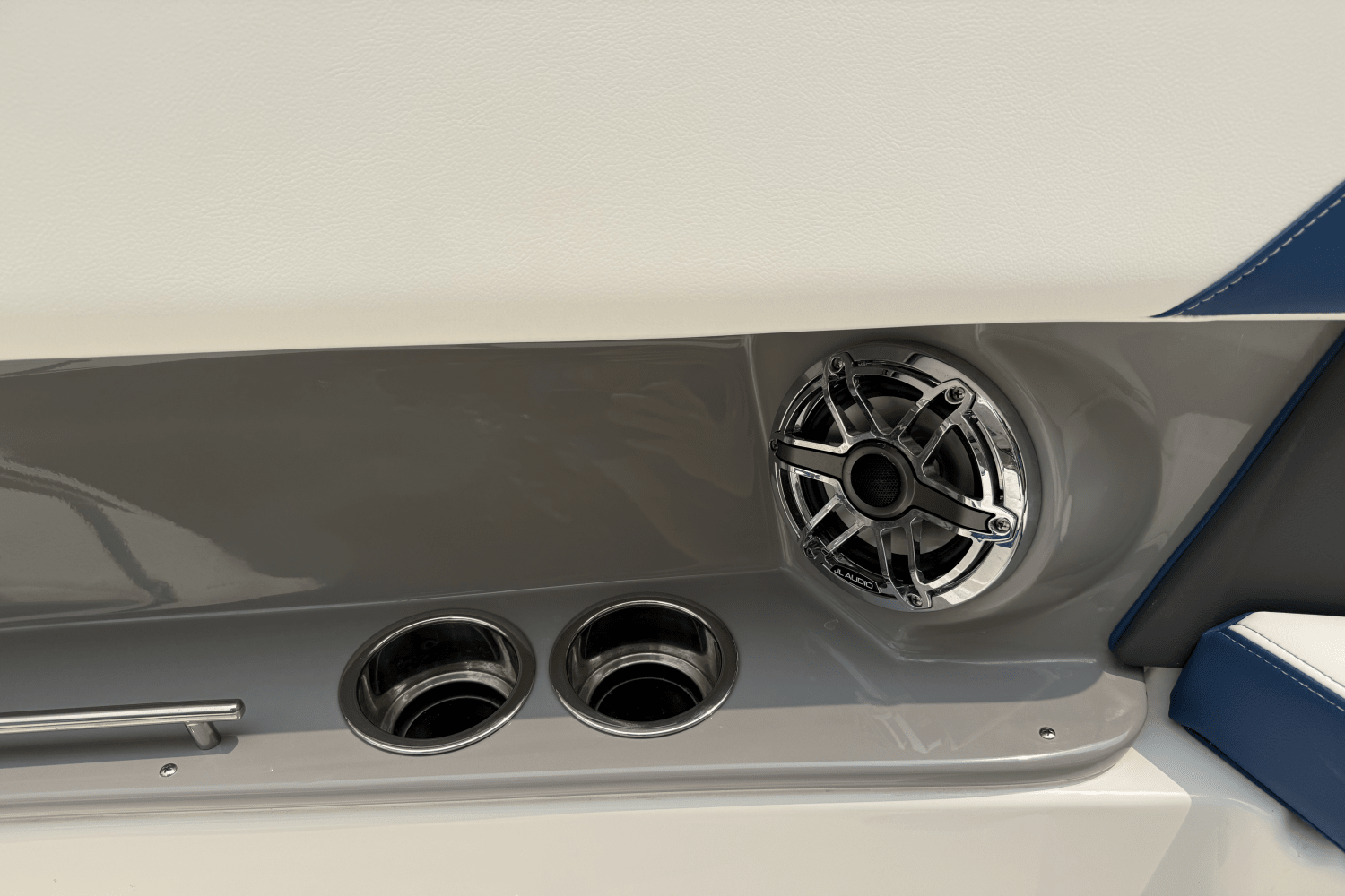 2024 Chaparral 300 OSX Image Thumbnail #24