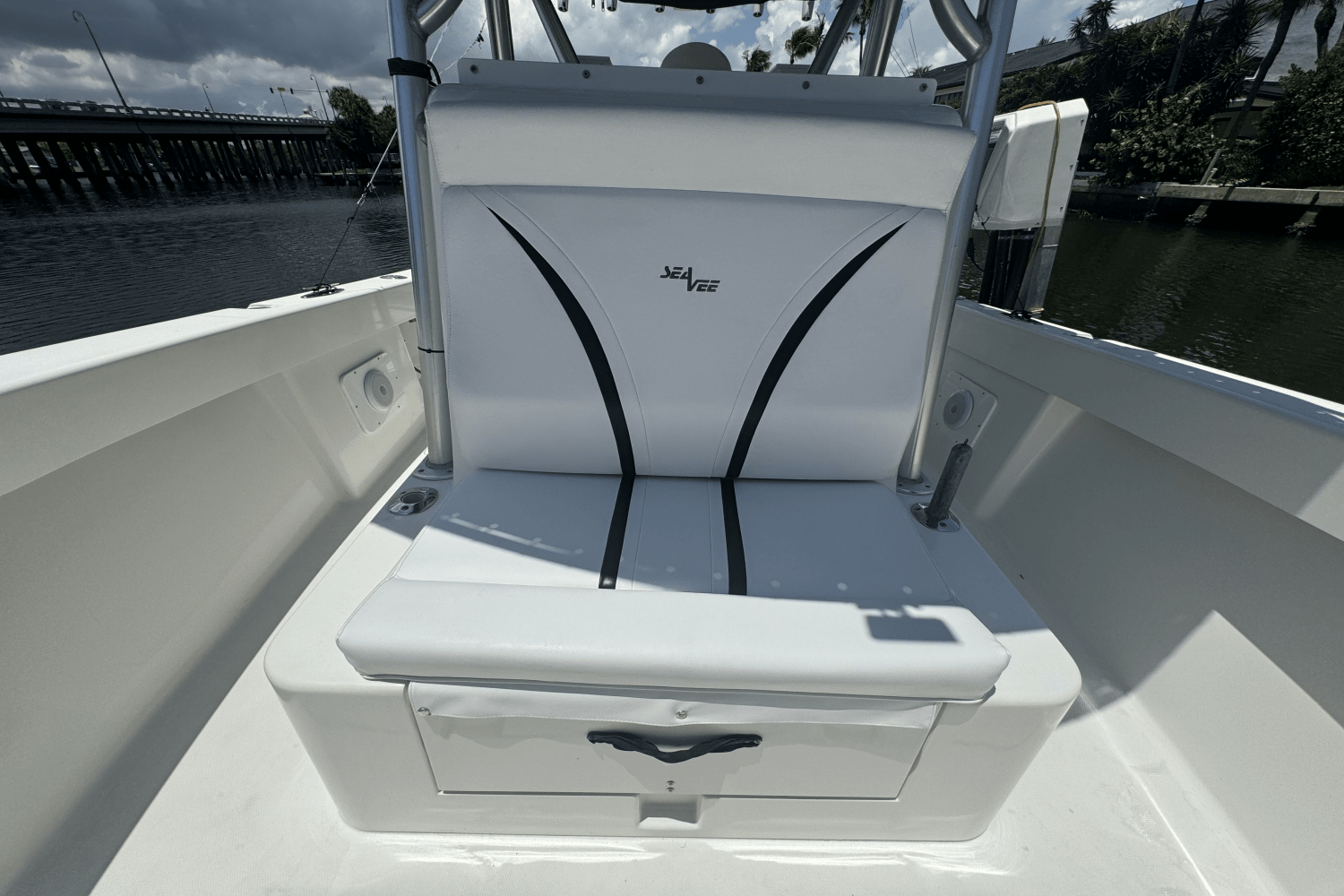 2006 SeaVee 290B Image Thumbnail #19