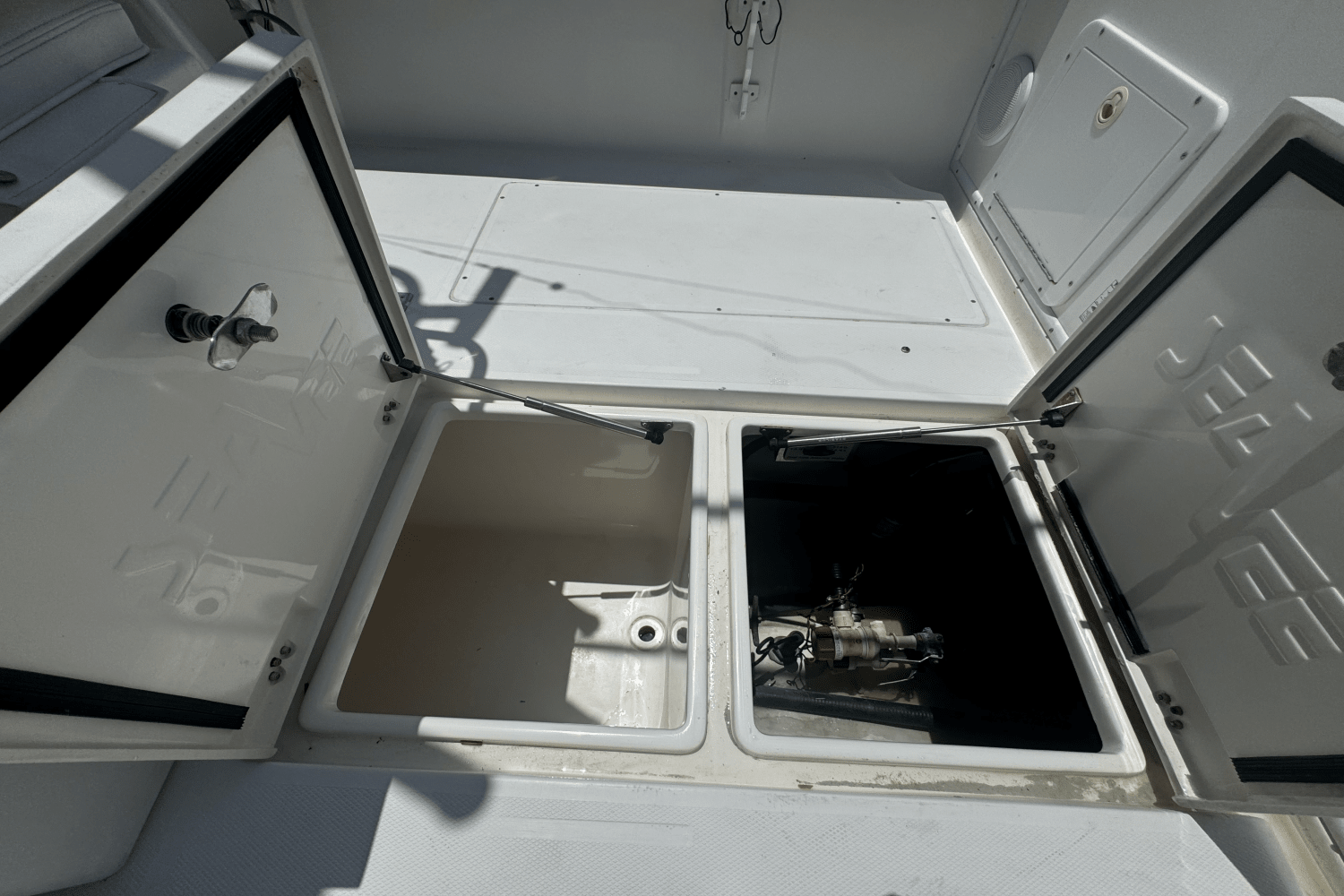 2006 SeaVee 290B Image Thumbnail #30
