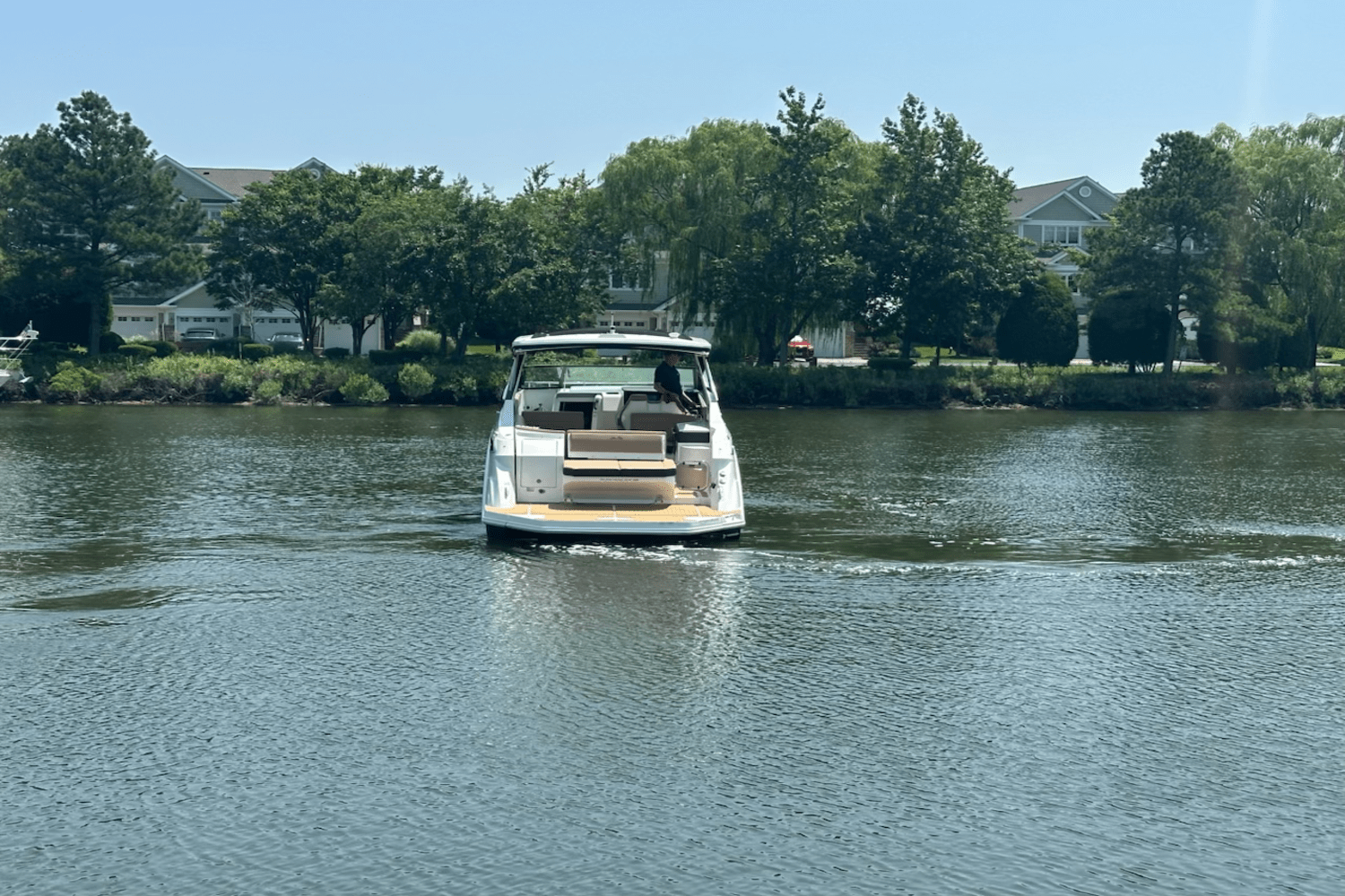 Thumbnail 4 for 2023 Sea Ray 320 DA