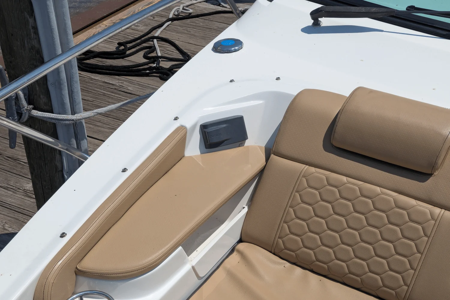 2023 Sea Ray 320 DA Image Thumbnail #35