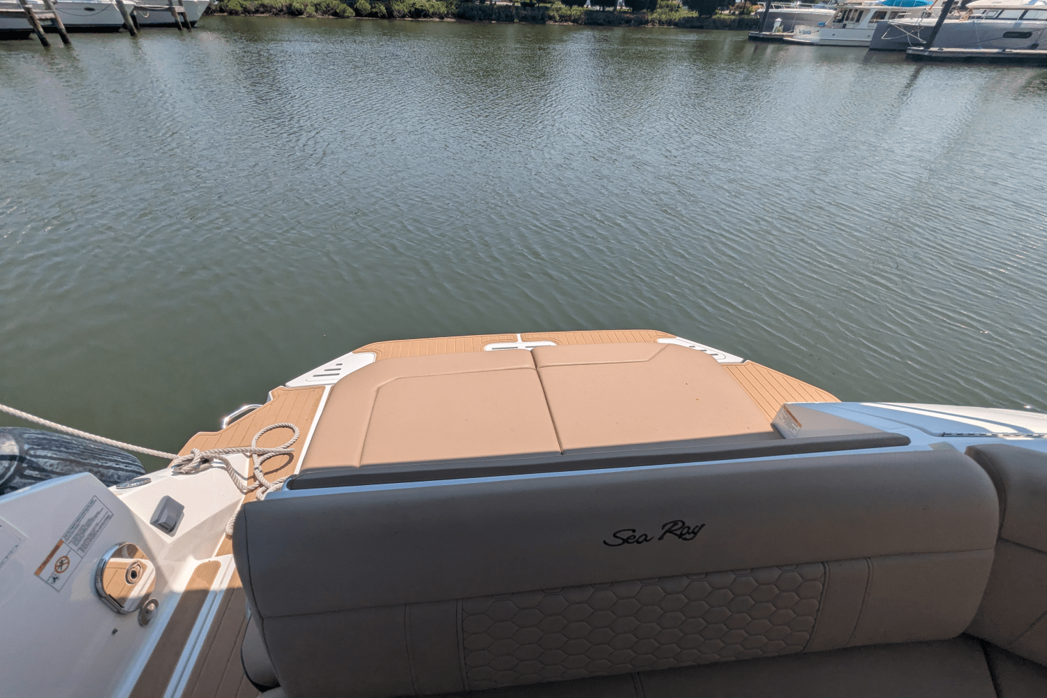 2023 Sea Ray 320 DA Image Thumbnail #26