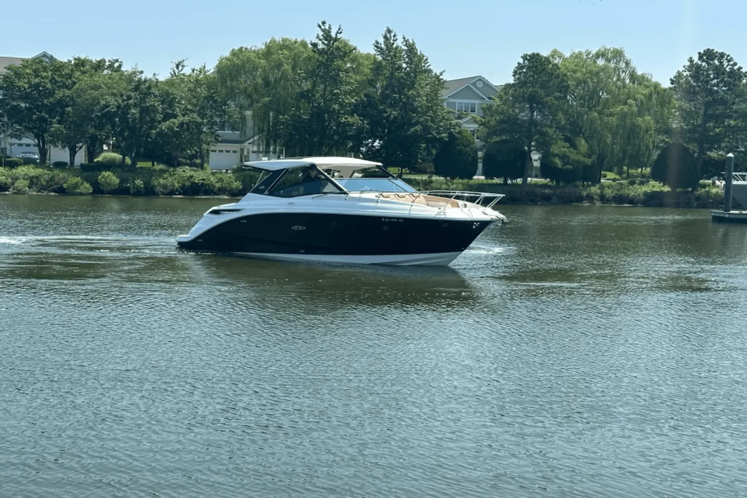 2023 Sea Ray 320 DA Image Thumbnail #0