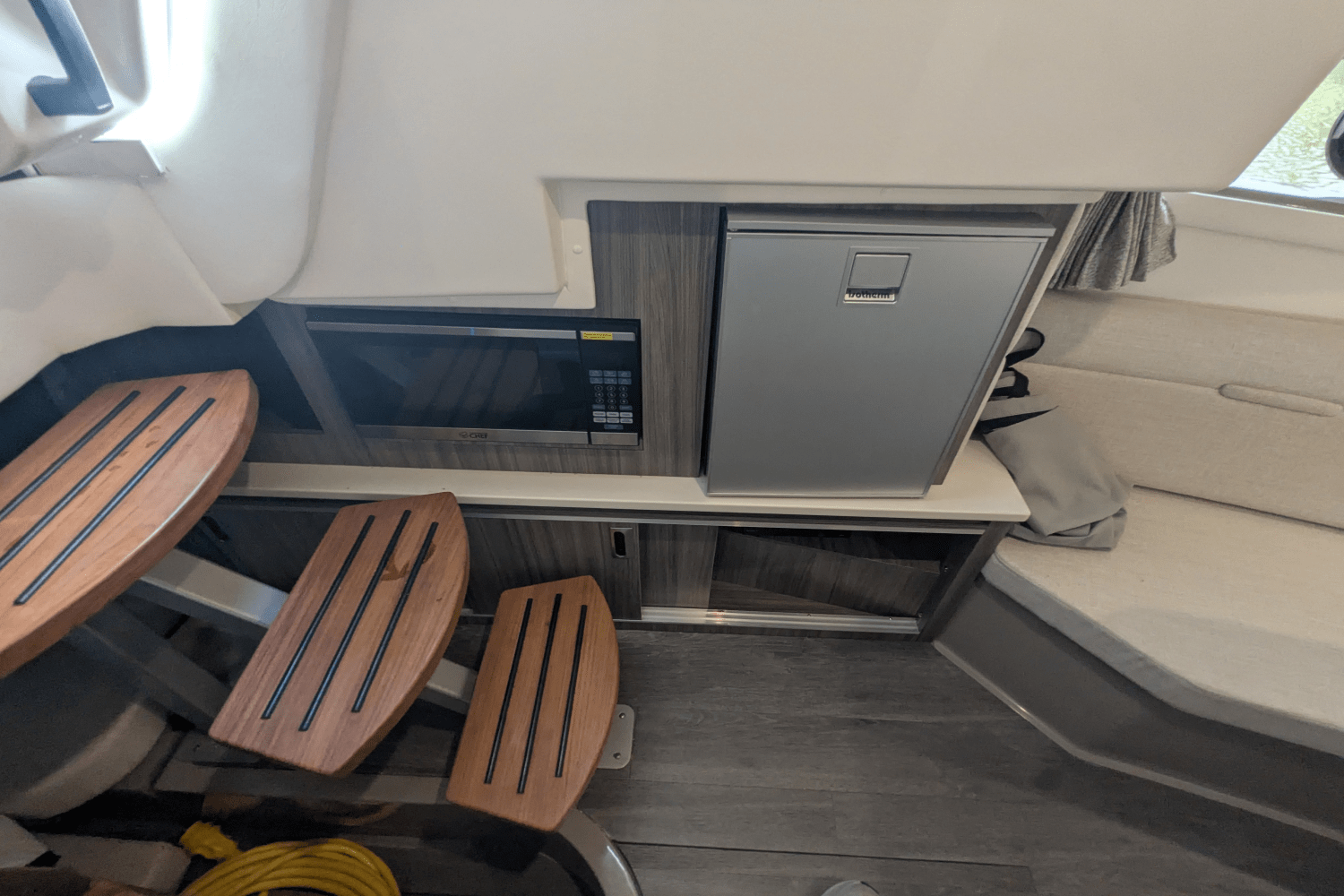 2023 Sea Ray 320 DA Image Thumbnail #46