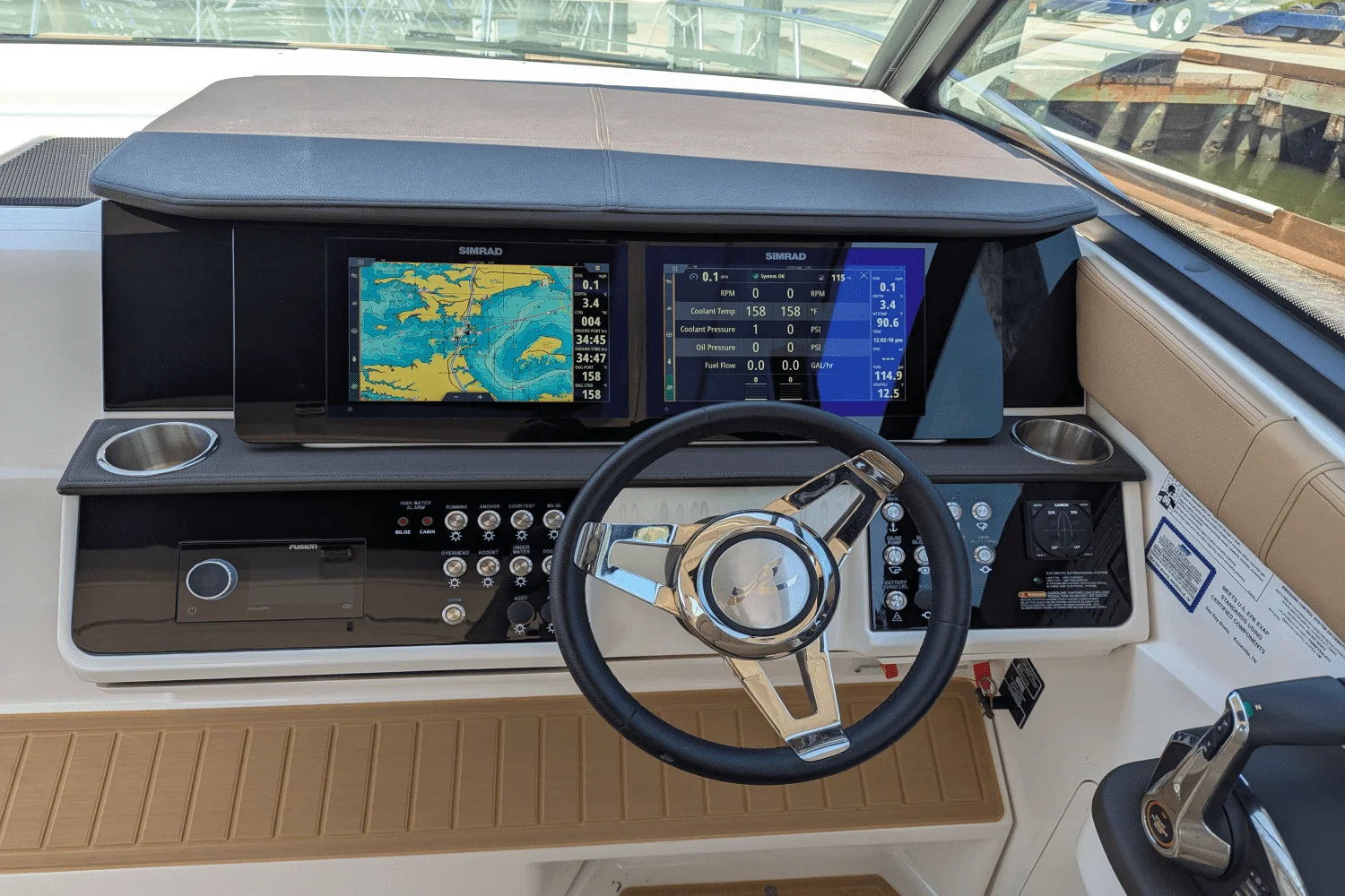 2023 Sea Ray 320 DA Image Thumbnail #12