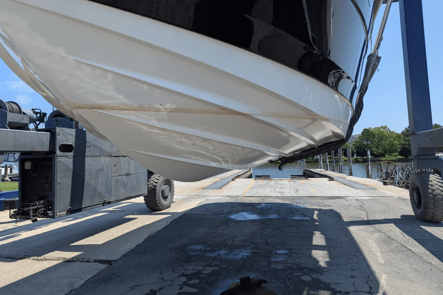 2023 Sea Ray 320 DA Image Thumbnail #61