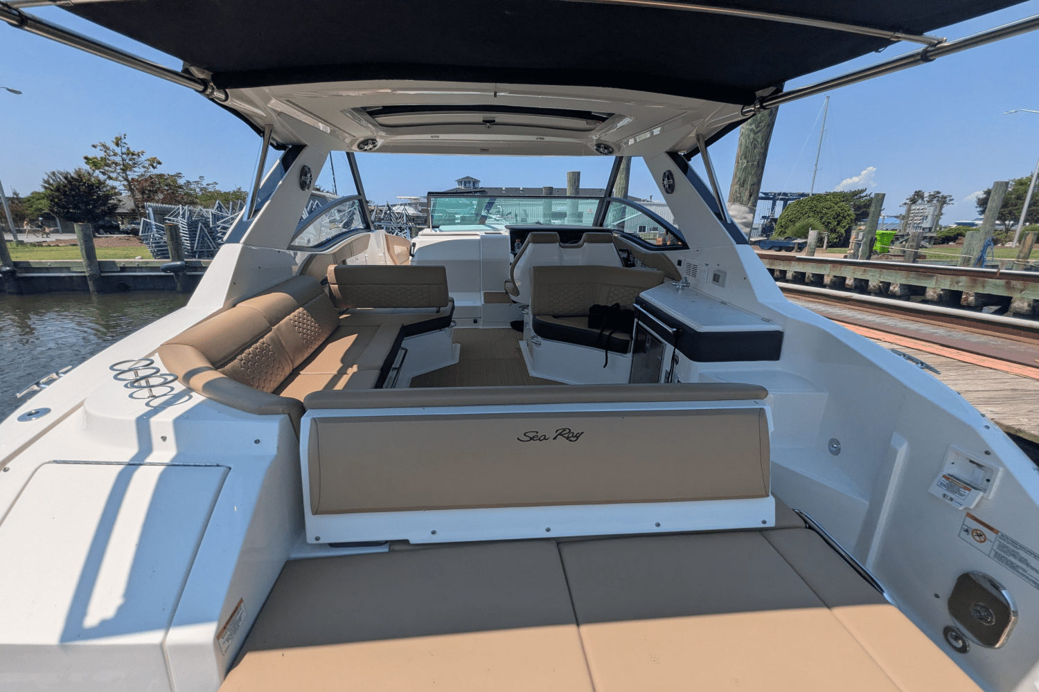 2023 Sea Ray 320 DA Image Thumbnail #55