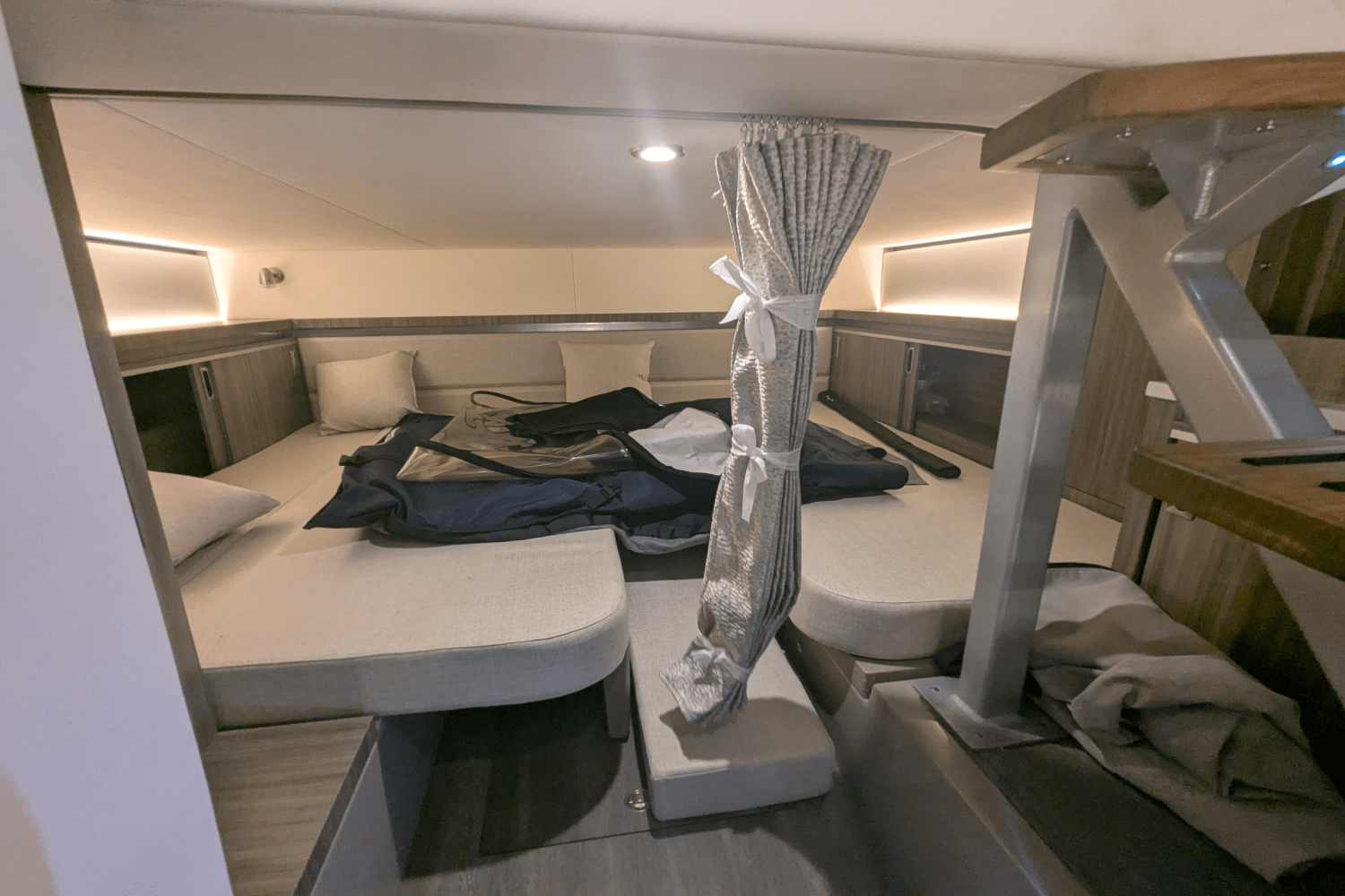 2023 Sea Ray 320 DA Image Thumbnail #52