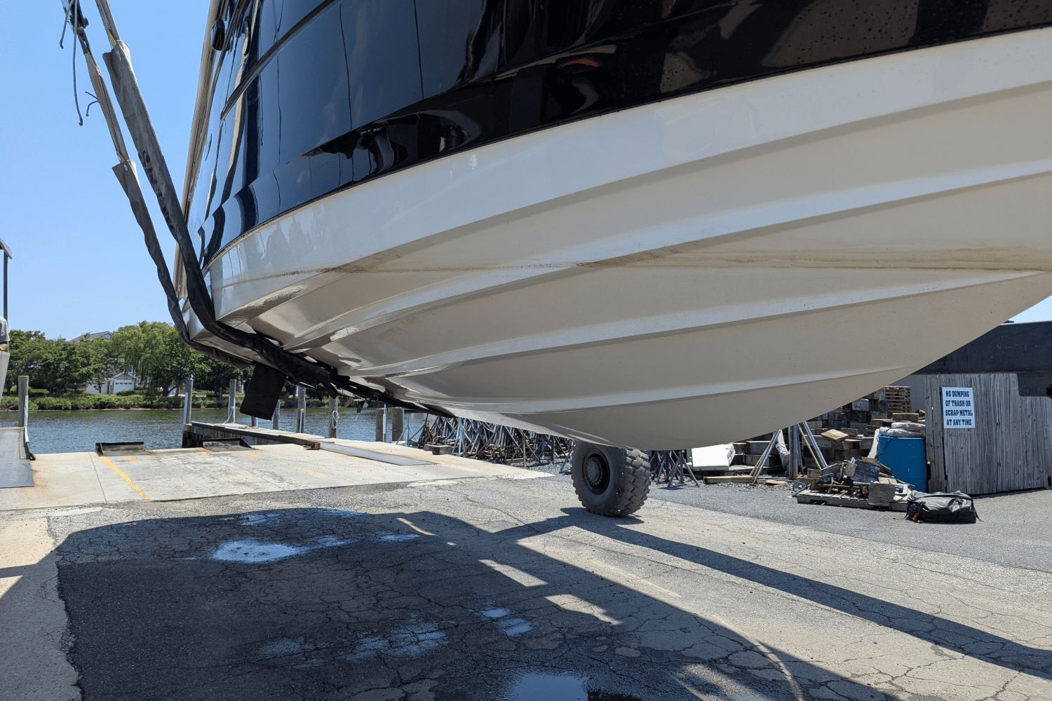 2023 Sea Ray 320 DA Image Thumbnail #60