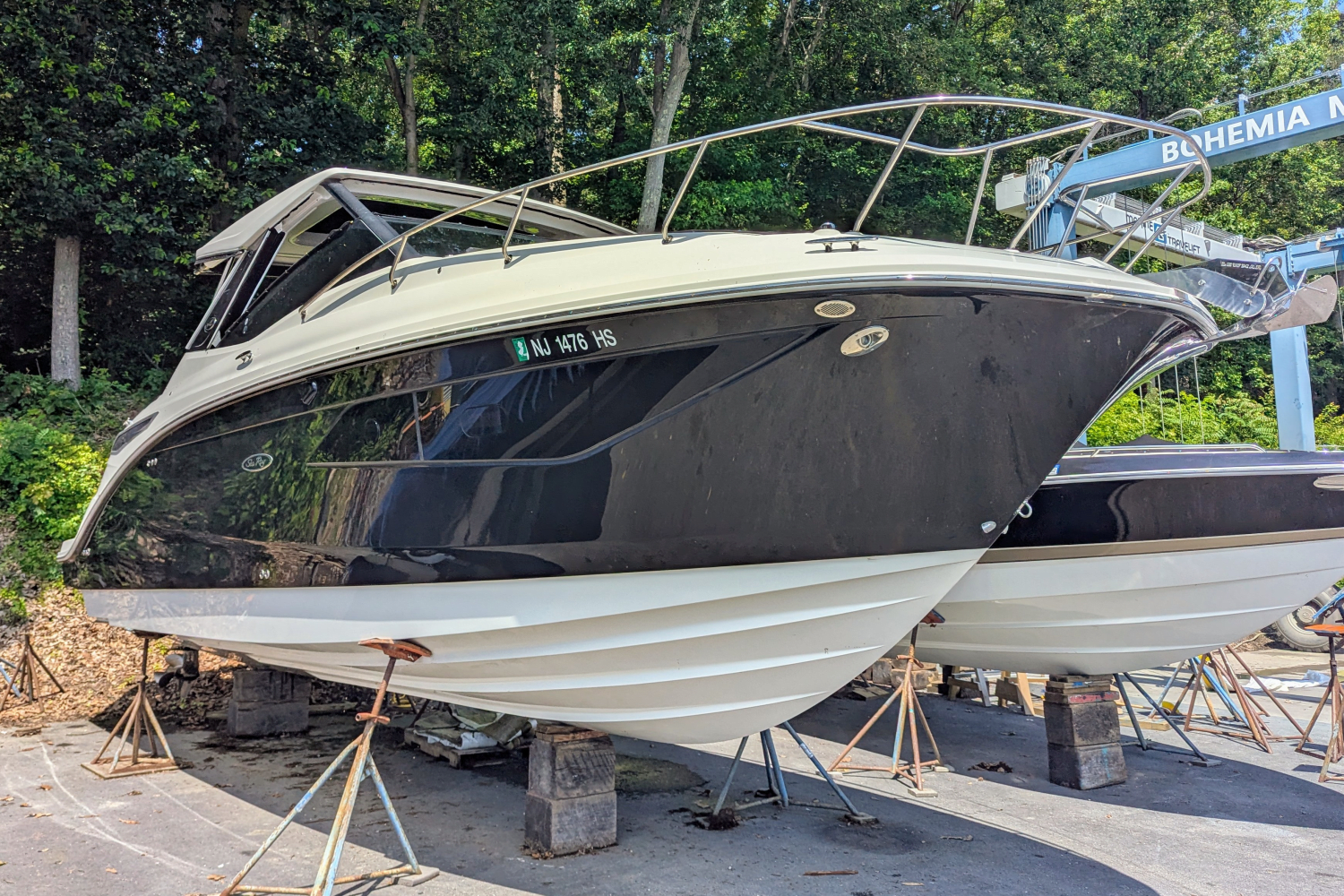2023 Sea Ray 320 DA Image Thumbnail #5