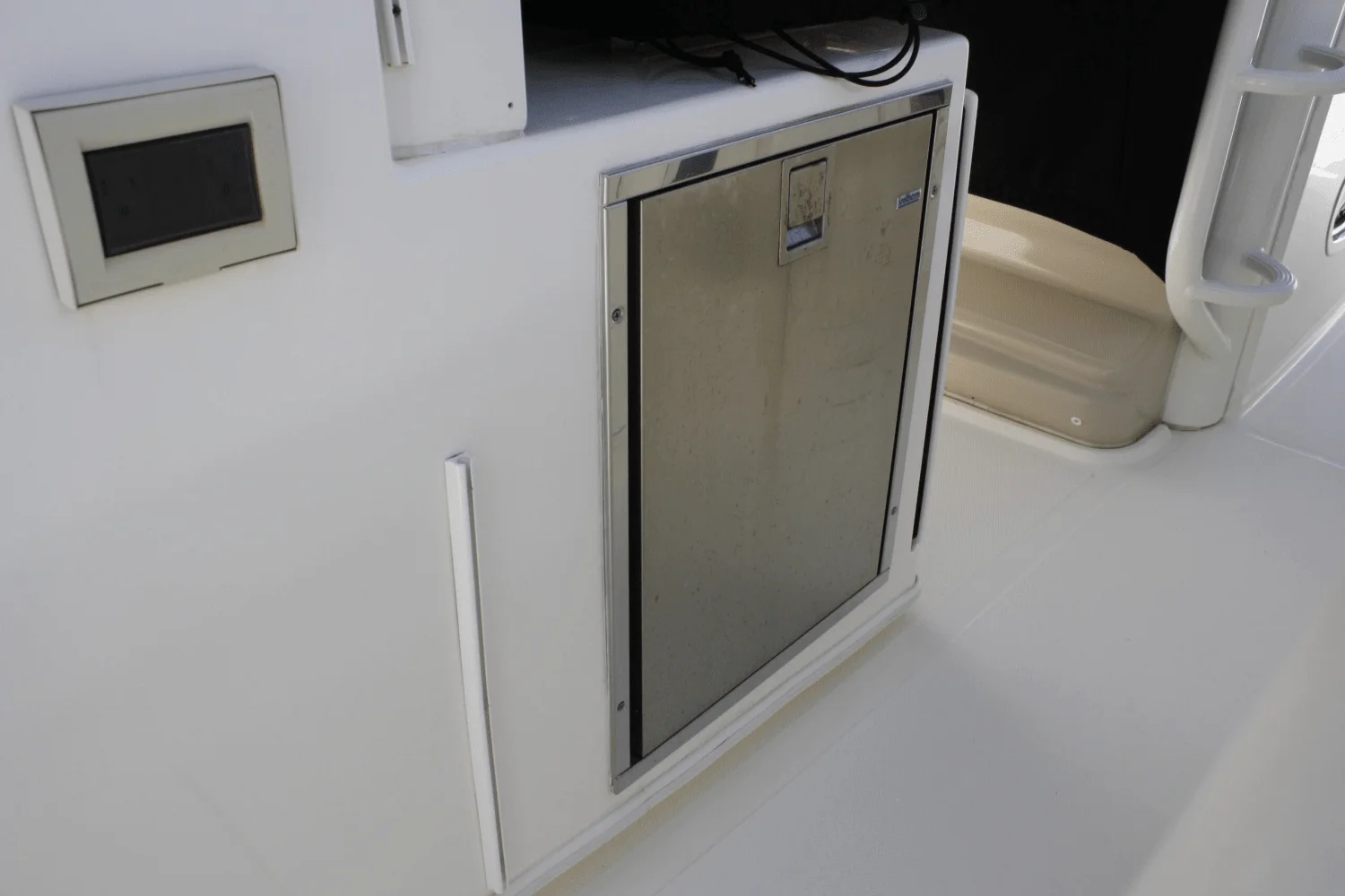 2018 Boston Whaler 38 OR Image Thumbnail #17