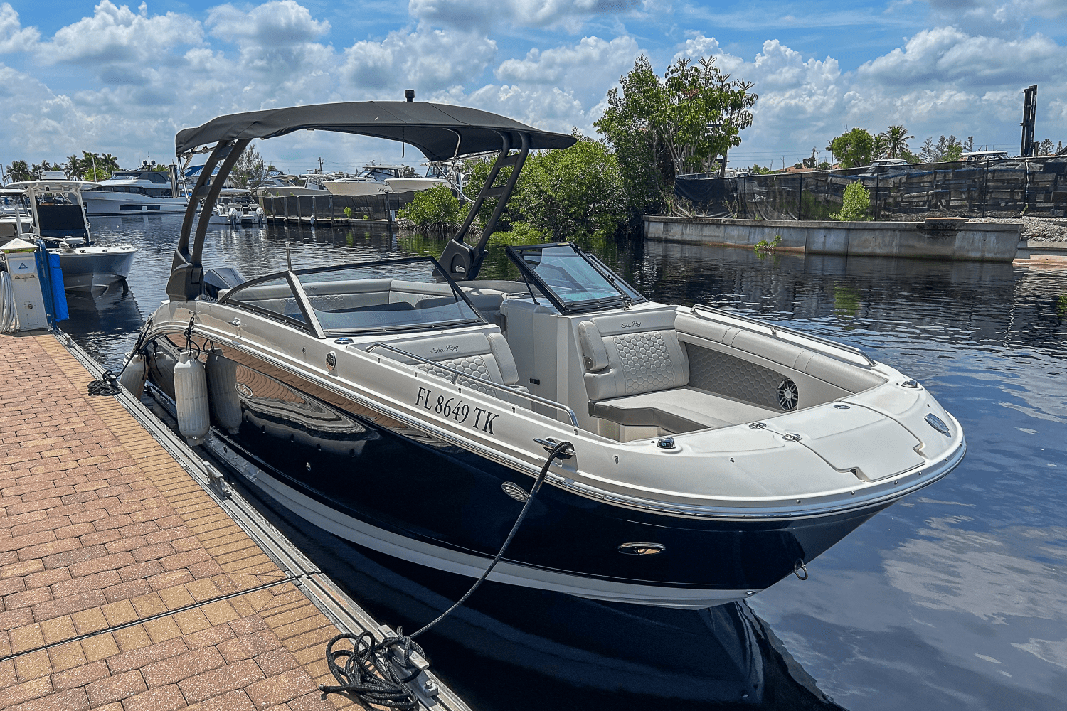 2023 Sea Ray 270 SDX OUTBOARD Image Thumbnail #15