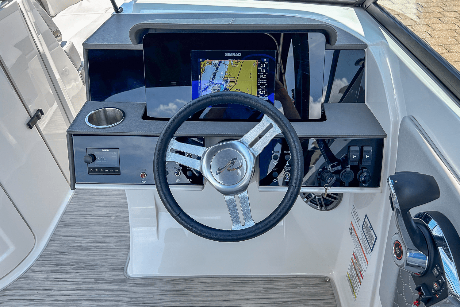 2023 Sea Ray 270 SDX OUTBOARD Image Thumbnail #23