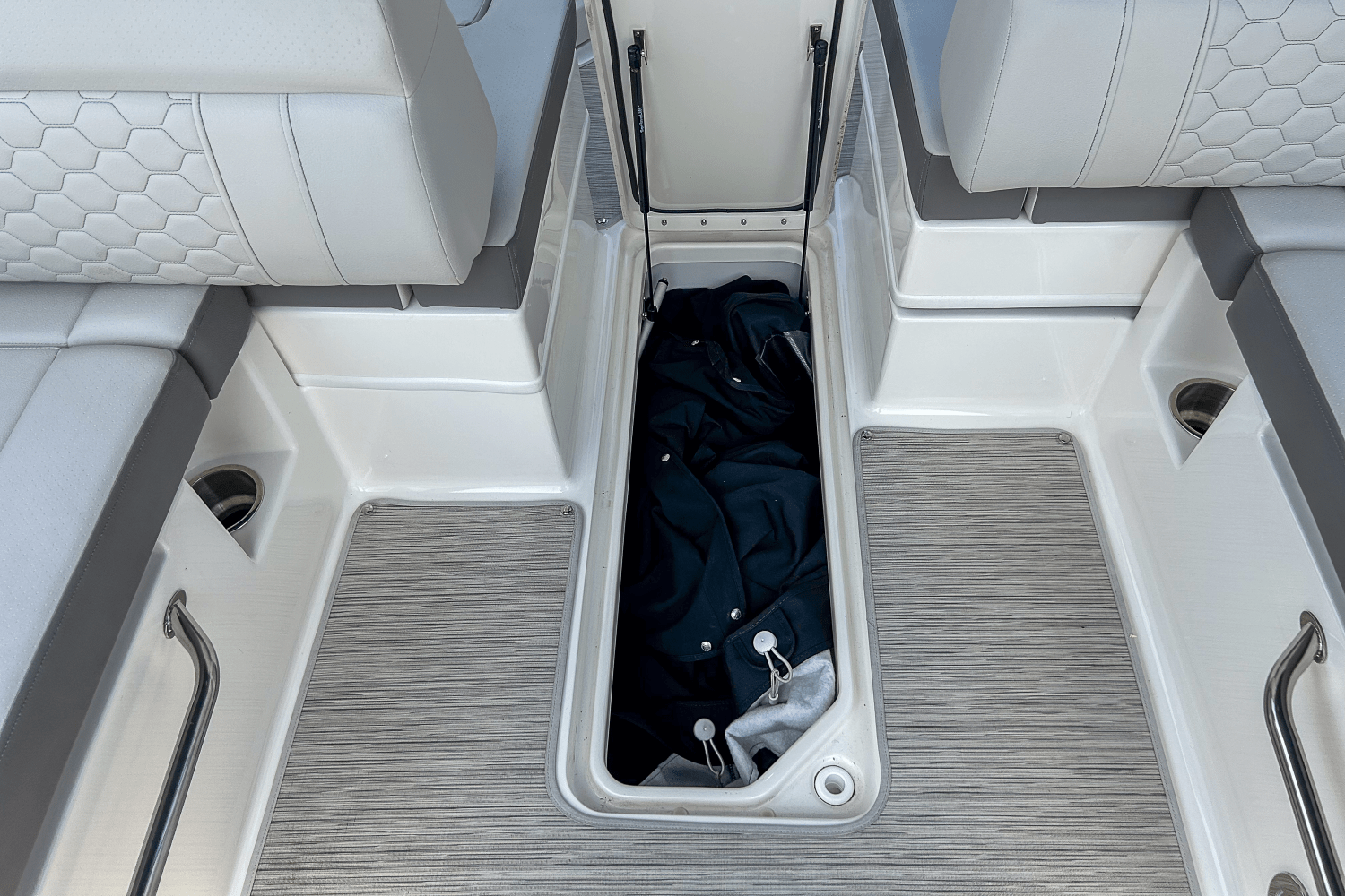 2023 Sea Ray 270 SDX OUTBOARD Image Thumbnail #41
