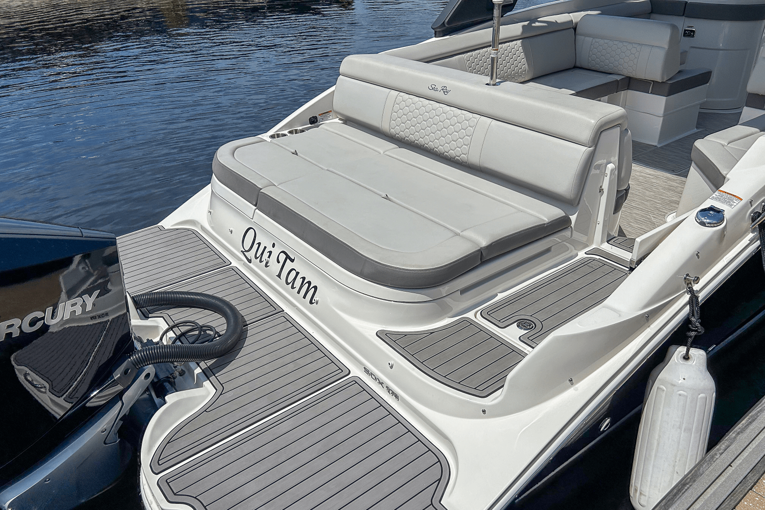 2023 Sea Ray 270 SDX OUTBOARD Image Thumbnail #14
