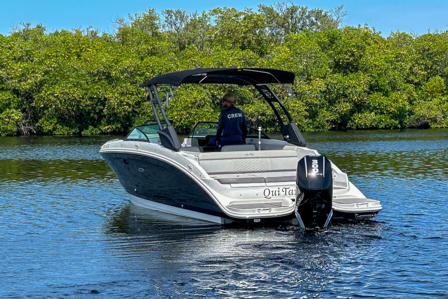 2023 Sea Ray 270 SDX OUTBOARD Image Thumbnail #5