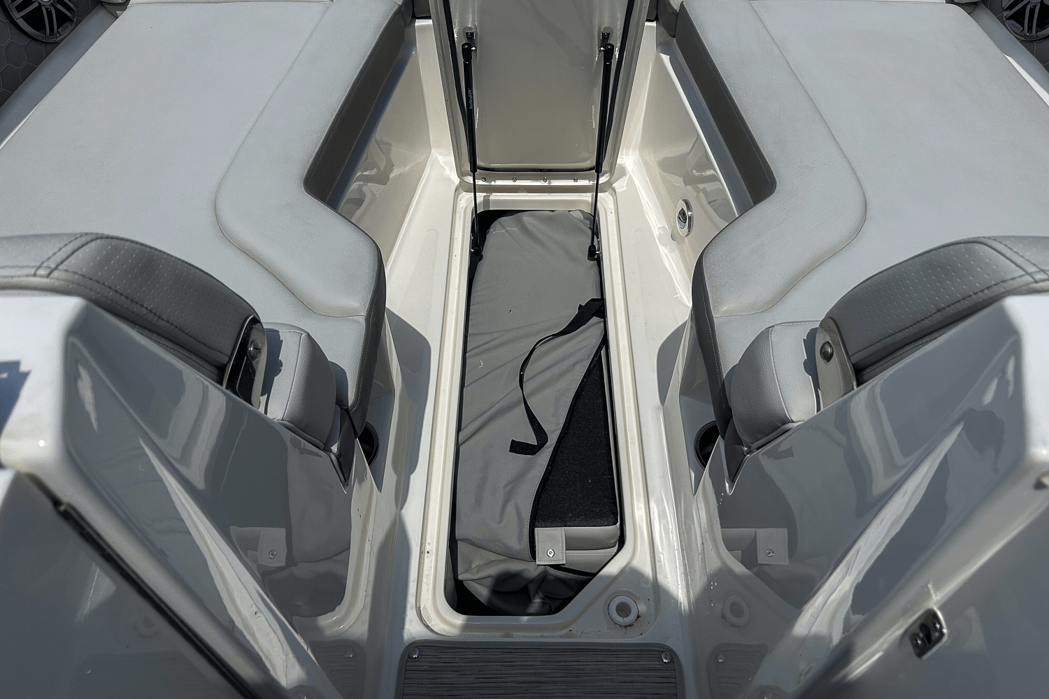 2023 Sea Ray 270 SDX OUTBOARD Image Thumbnail #40