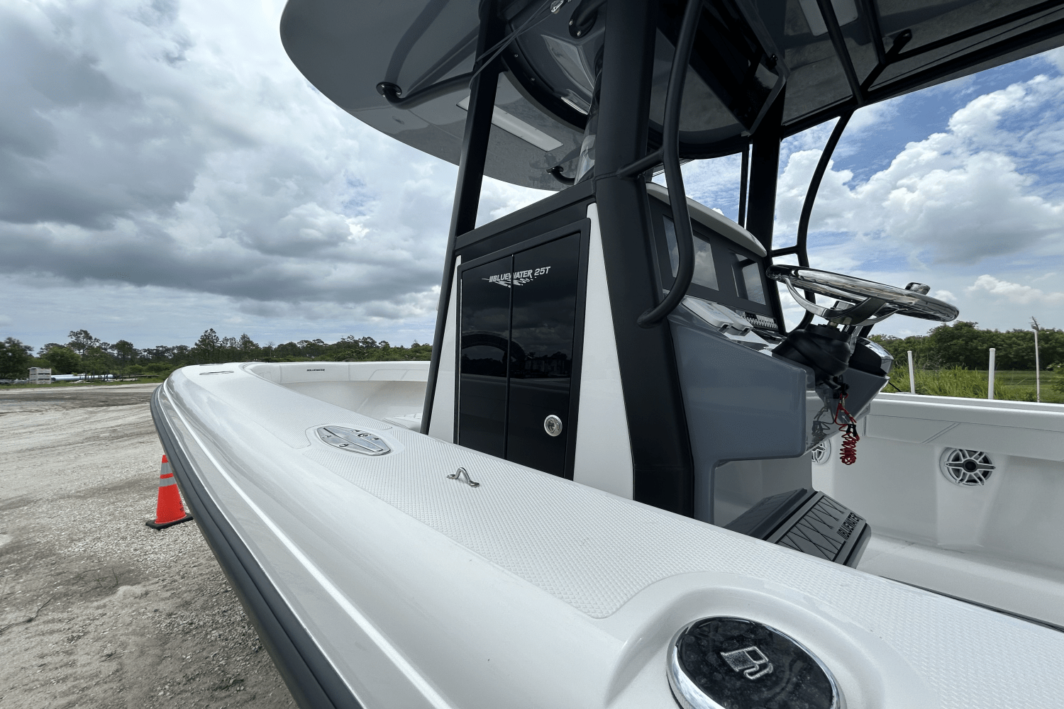 2024 Bluewater 25T Image Thumbnail #37