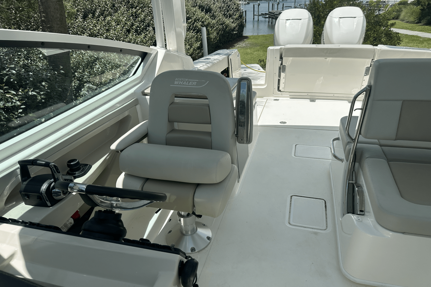 2022 Boston Whaler 280 VANTAGE Image Thumbnail #21