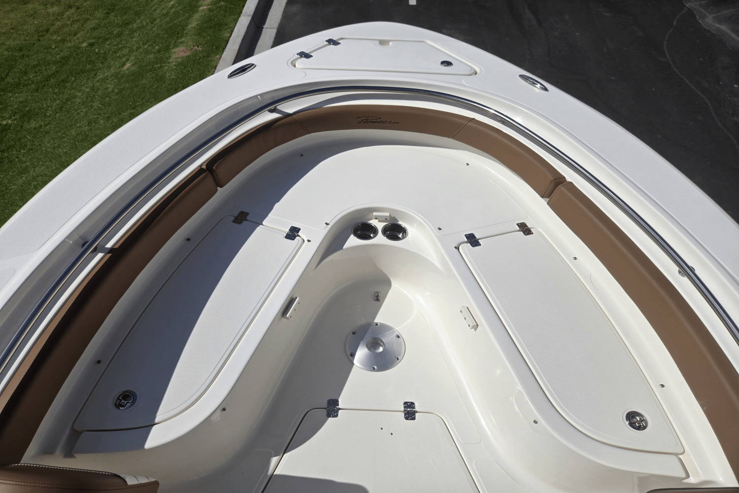 2024 Pioneer ISLANDER 222 Image Thumbnail #23