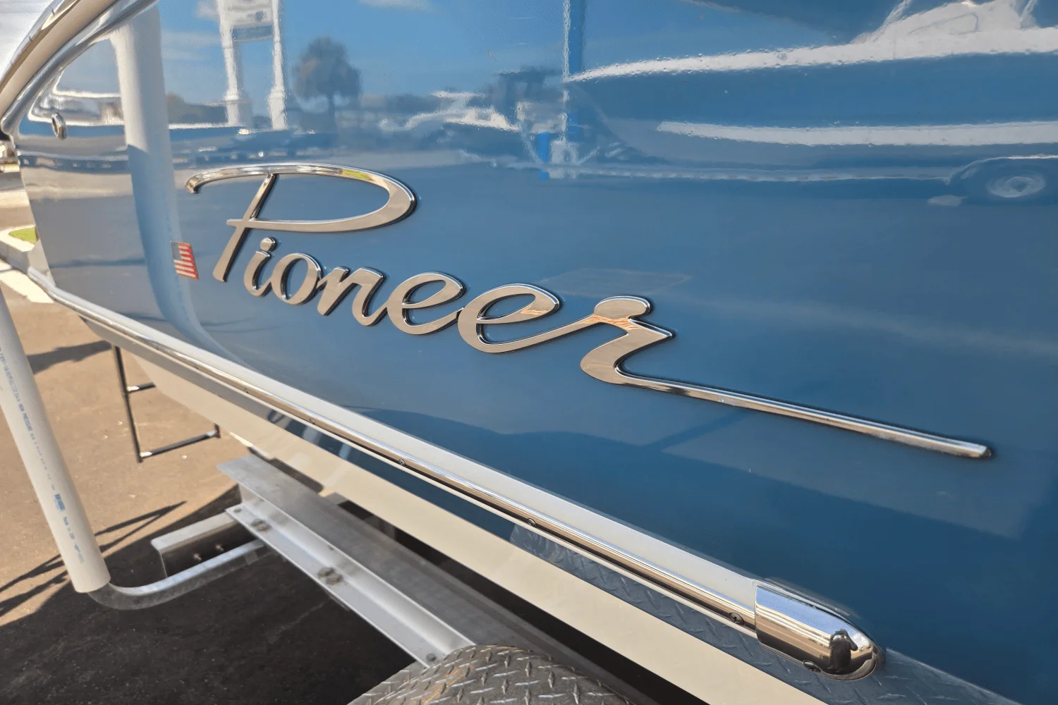 2024 Pioneer ISLANDER 222 Image Thumbnail #3