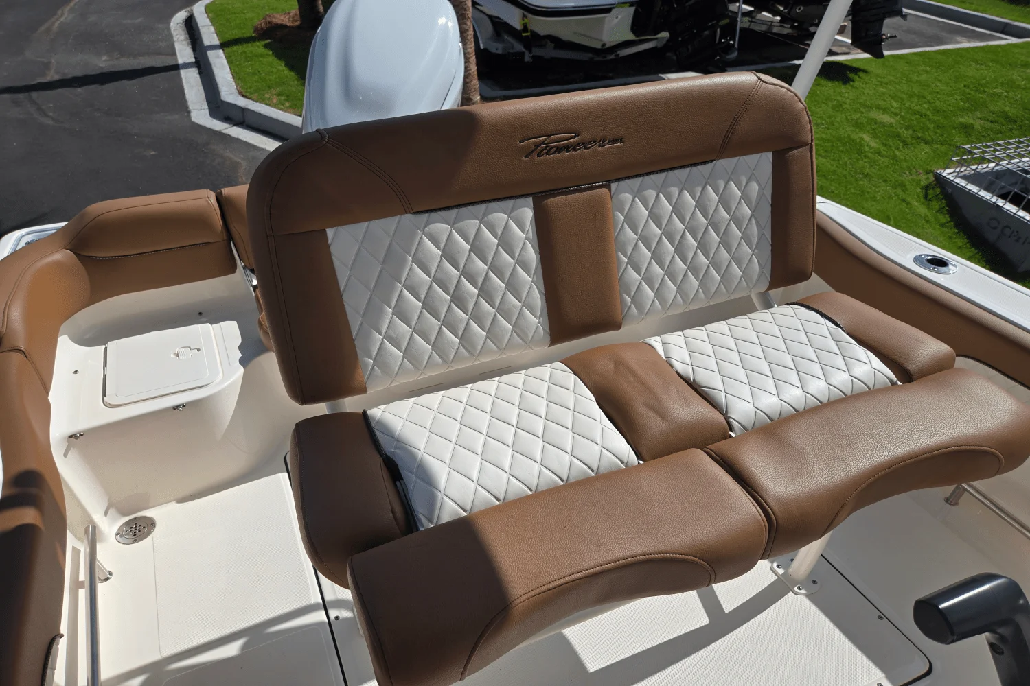 2024 Pioneer ISLANDER 222 Image Thumbnail #10