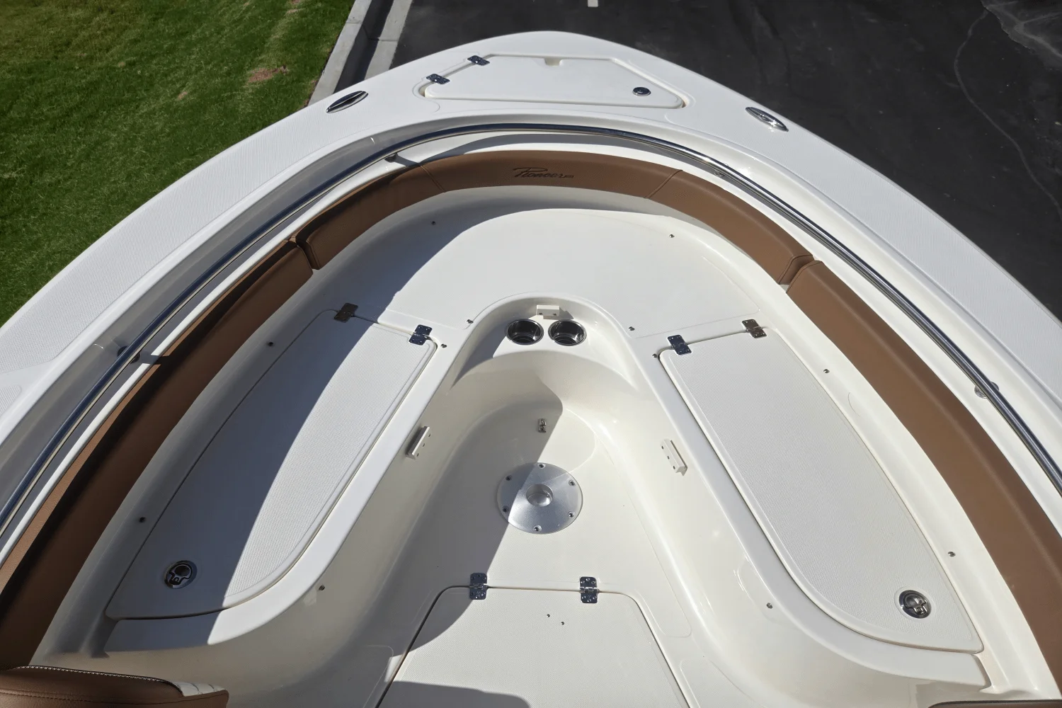 2024 Pioneer ISLANDER 222 Image Thumbnail #23