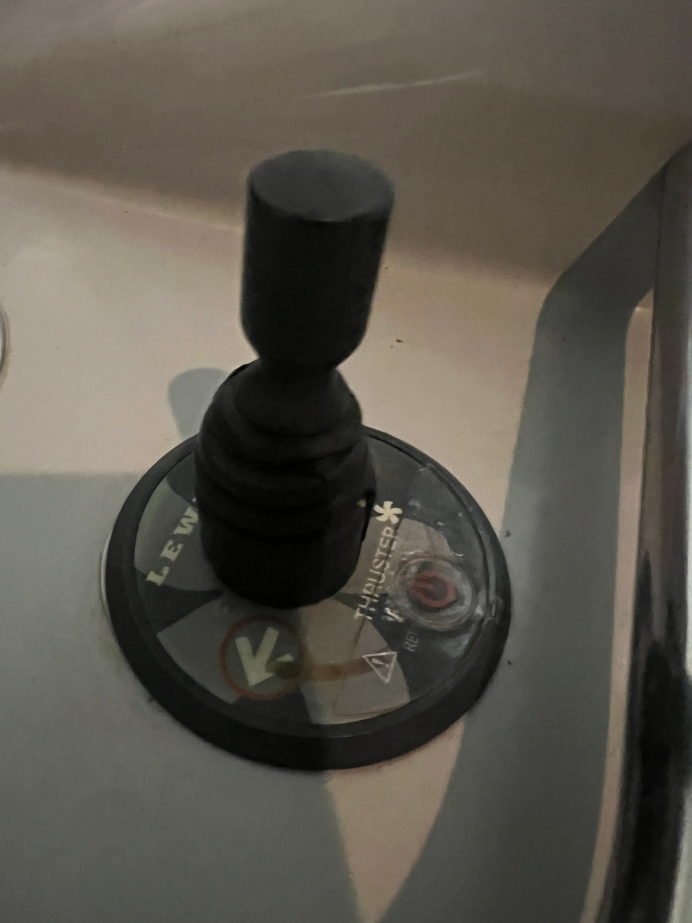 2005 Formula 34 PC Image Thumbnail #25